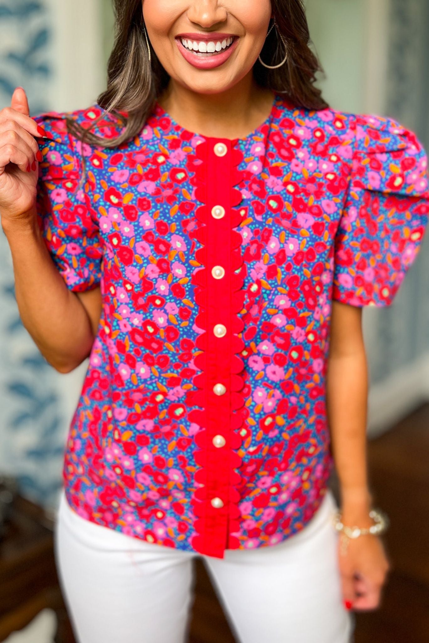 SSYS The Everly Scallop Trim Puff Sleeve Top In Red Floral, ssys top, ssys the label, elevated top, must have top, Fourth of July collection, must have style, mom style, summer style, shop style your senses by MALLORY FITZSIMMONS, ssys by MALLORY FITZSIMMONS