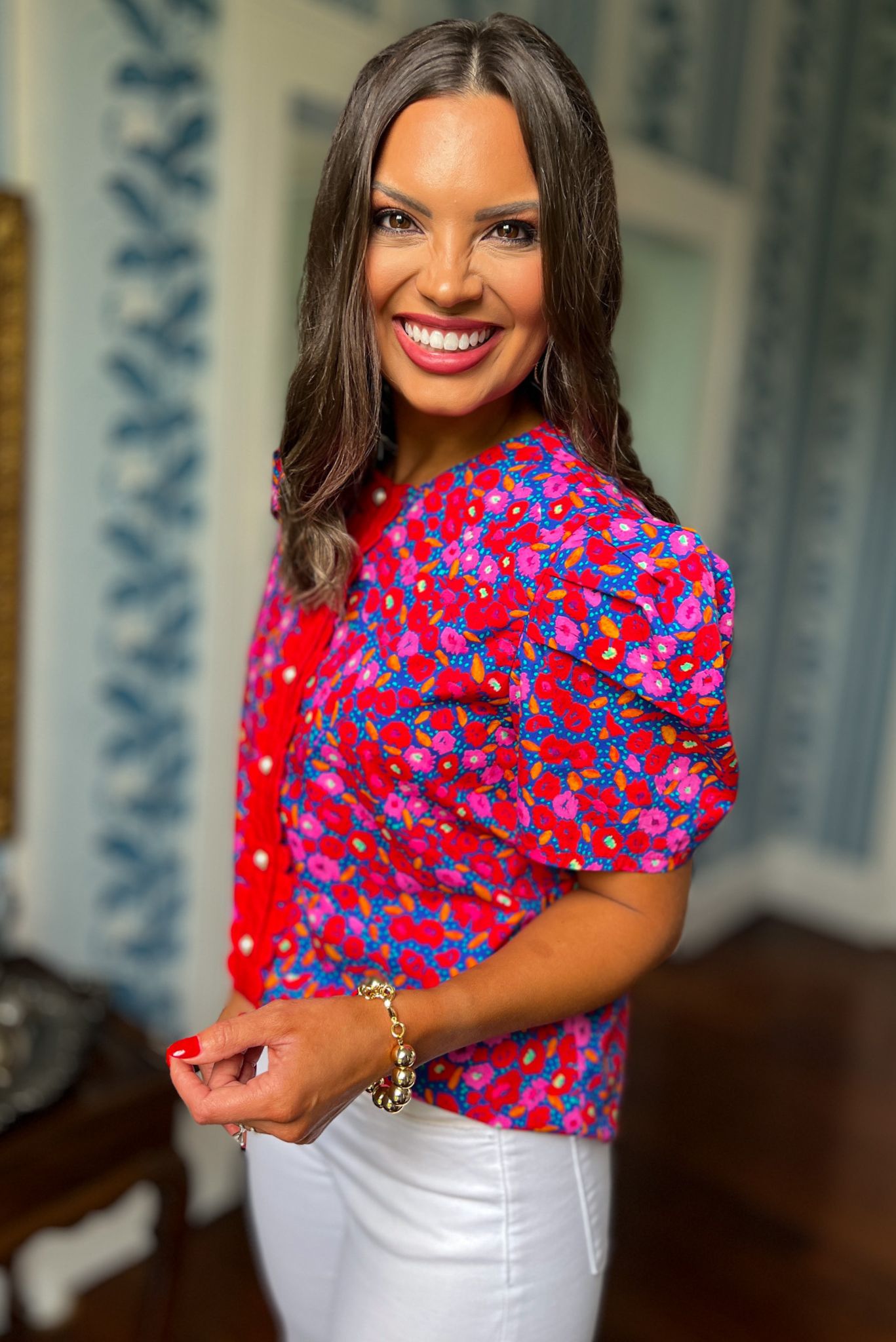 SSYS The Everly Scallop Trim Puff Sleeve Top In Red Floral, ssys top, ssys the label, elevated top, must have top, Fourth of July collection, must have style, mom style, summer style, shop style your senses by MALLORY FITZSIMMONS, ssys by MALLORY FITZSIMMONS