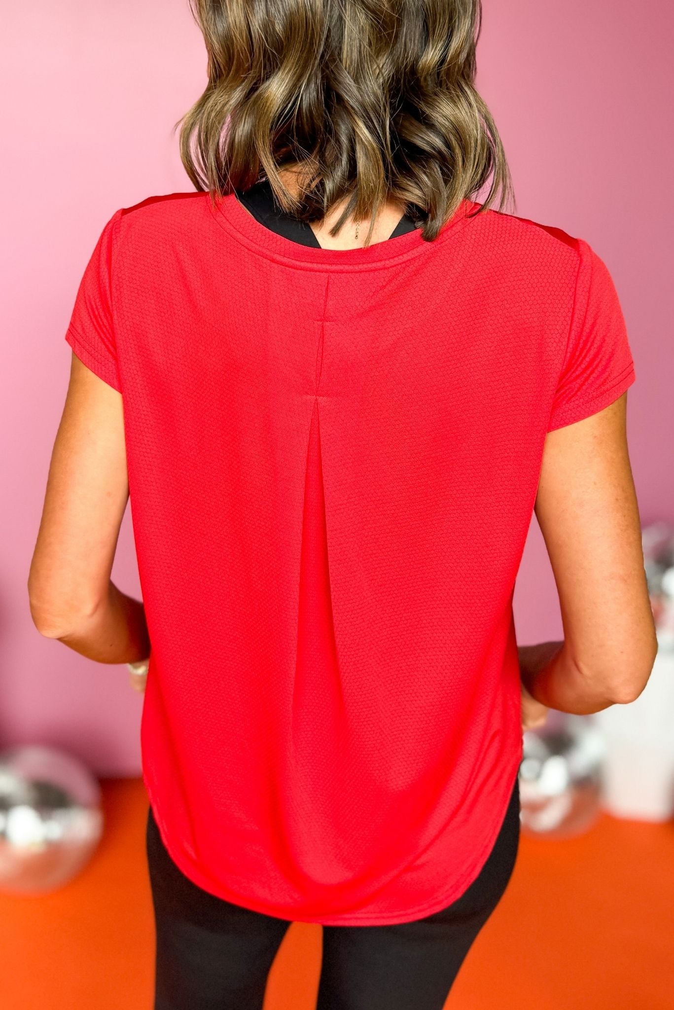 SSYS Red Honeycomb Short Sleeve Active Top,  ssys the label, athleisure, elevated athleisure, must have top, athletic top, bright top, athletic style, mom style, shop style your senses by mallory fitzsimmons, ssys by mallory fitzsimmons