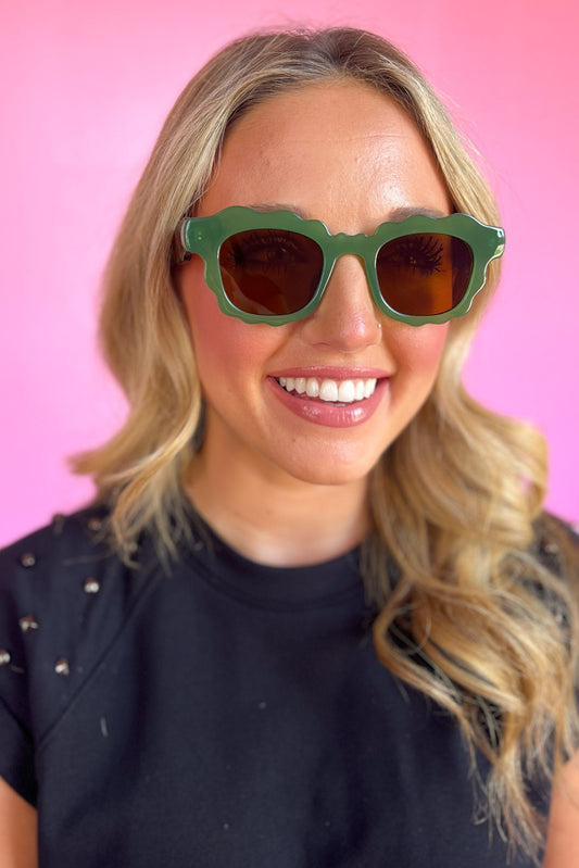 Green Scallop Sunglasses, accessories, sunglasses, must have sun glasses, elevated style, shop style your senses by mallory fitzsimmons