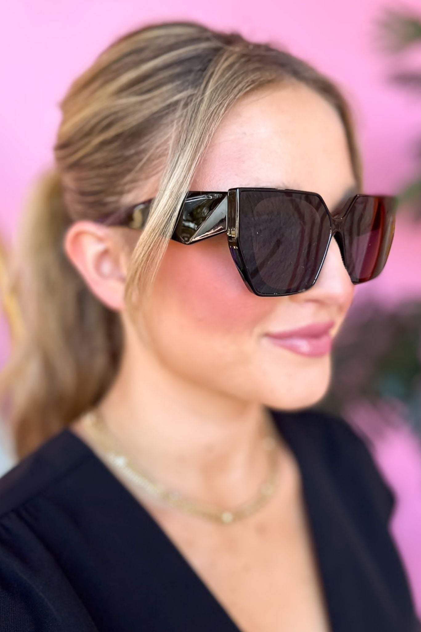 Black Retro Sunglasses, accessory, sunglasses, must have sunglasses, spring accessory, summer accessory, shop style your senses by mallory fitzsimmons, ssys by mallory fitzsimmons
