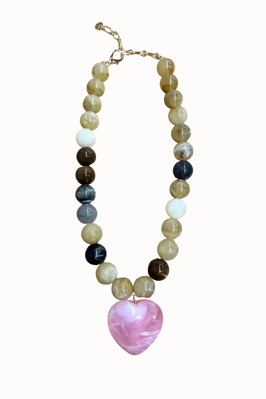 Neutral Contrast Resin Beaded Pink Heart Necklace