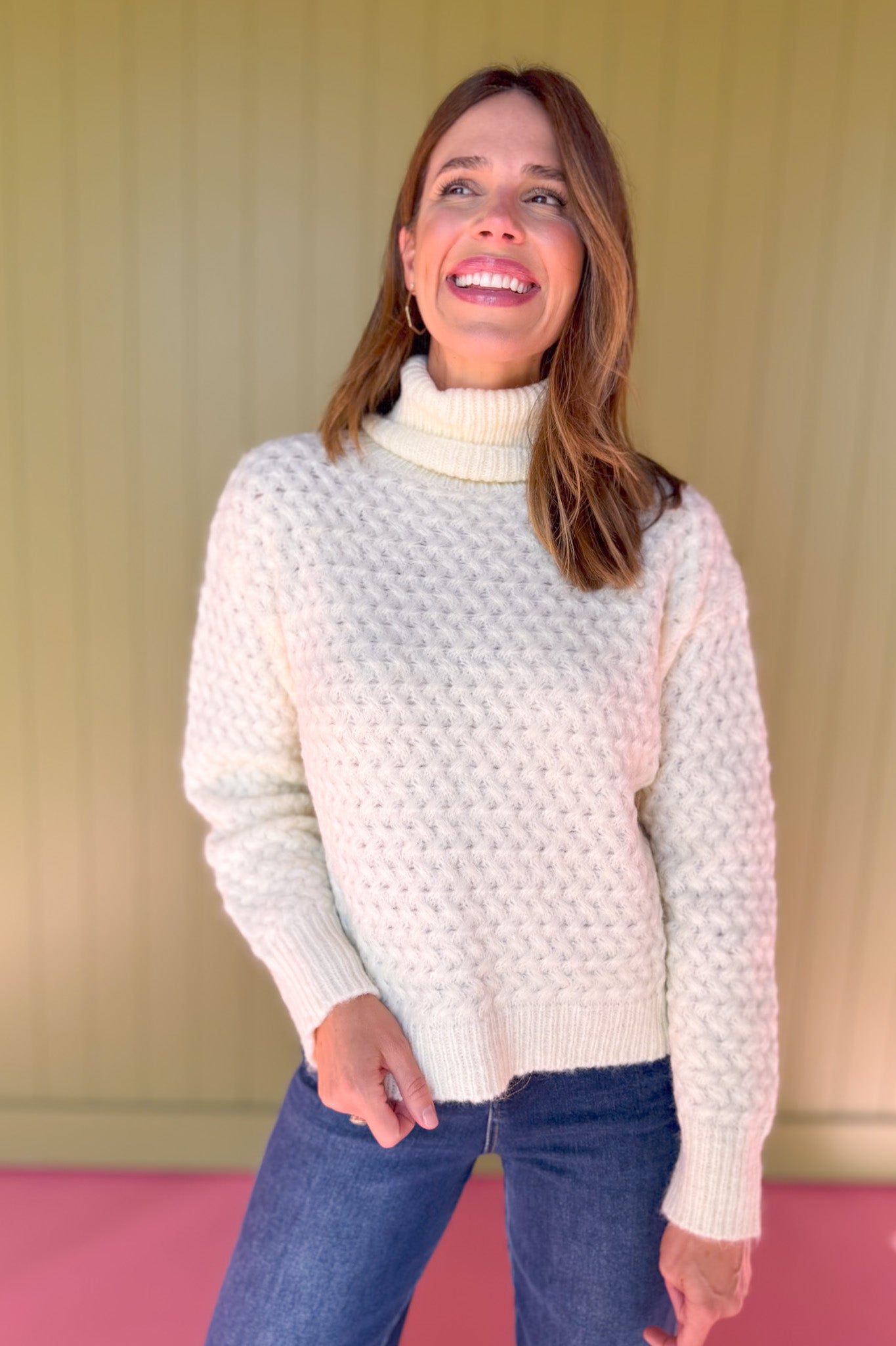 must have top, basic top, elevated basics, must have basic, elevated top, mom style, mom fashion, shop style your senses by mallory fitzsimmons, ssys by Mallory Fitzsimmons