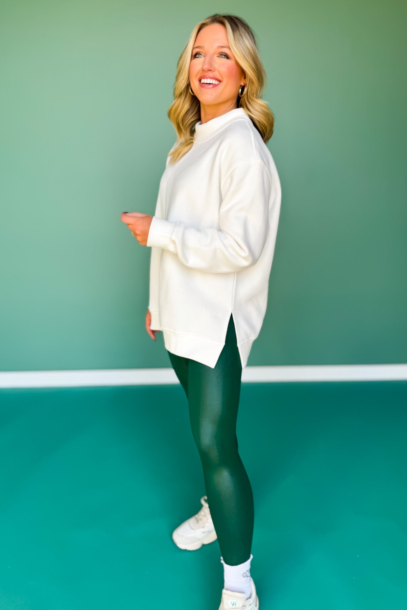 SSYS Foster Mock Neck Solid Sweatshirt In White