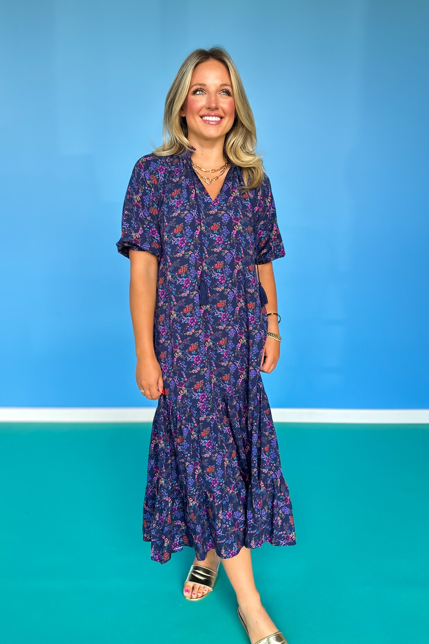 SSYS Rowan Short Sleeve Maxi Dress In Navy Floral