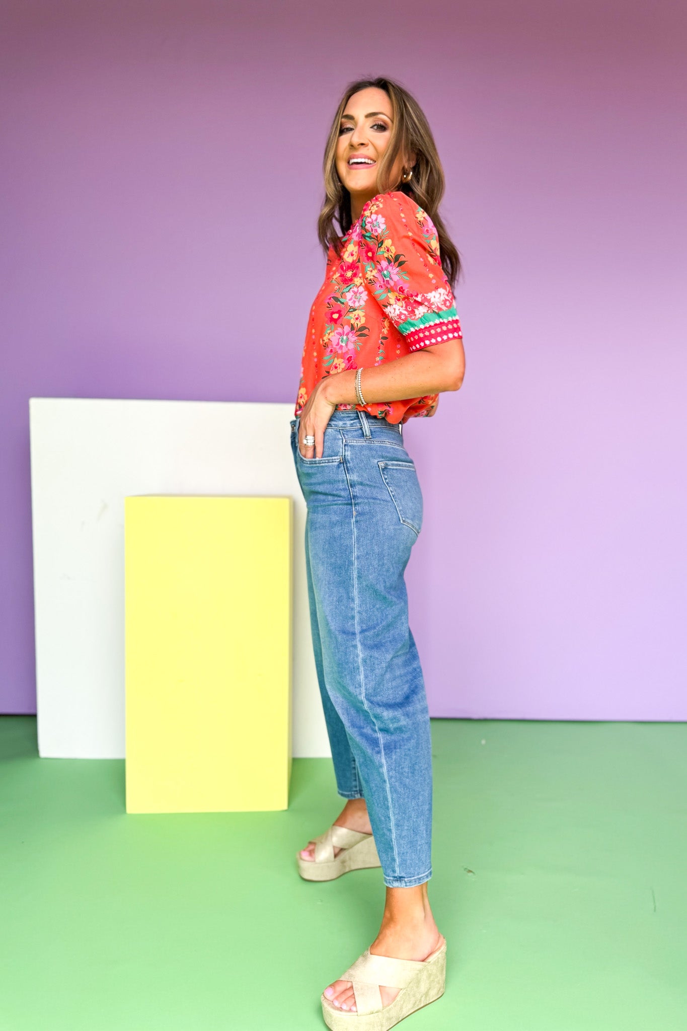 Vervet Super High Rise Cropped Barrel Jeans