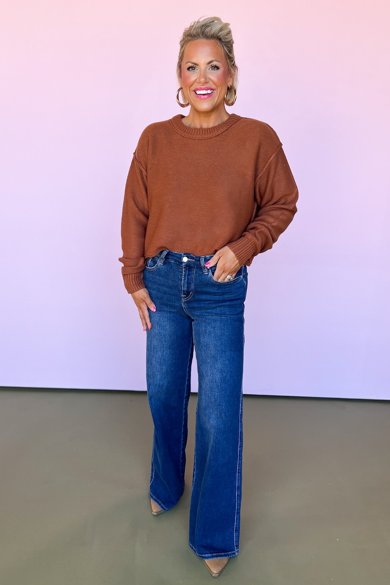 Brown Knit Wide Ribbed Crew Neck Sweater, perfect basic sweater, basic fall sweater, fall sweater, brown sweater, elevated basics, mom style, chic style, cozy sweater, cozy knit, SSYS by Mallory Fitzsimmons