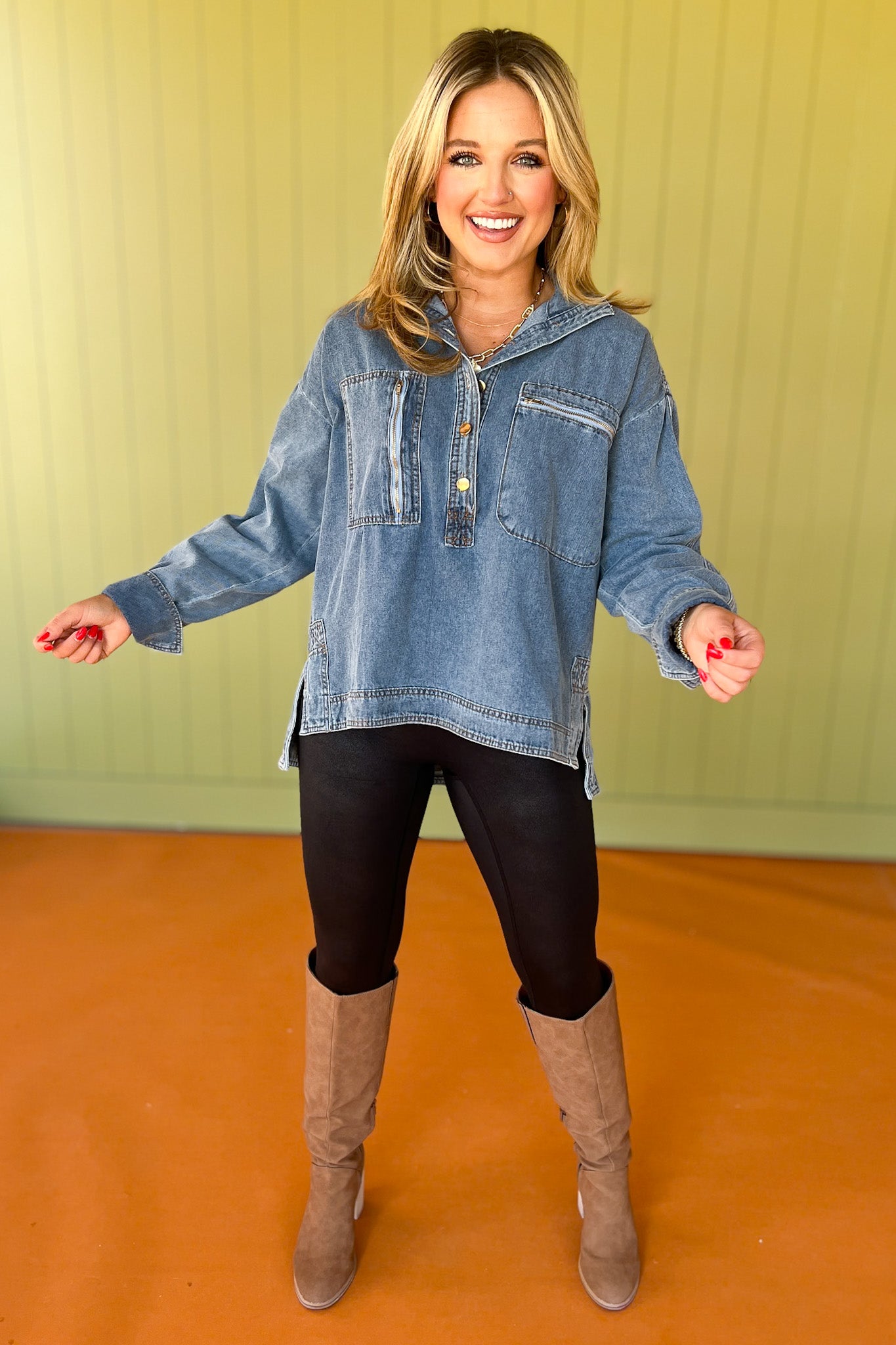 Denim button down top, denim fall top, perfect fall top, perfect denim top, must have top, must have fall top, boyfriend style top, layering fall top, chic basics, elevated looks, SSYS by mallory fitzsimmmons