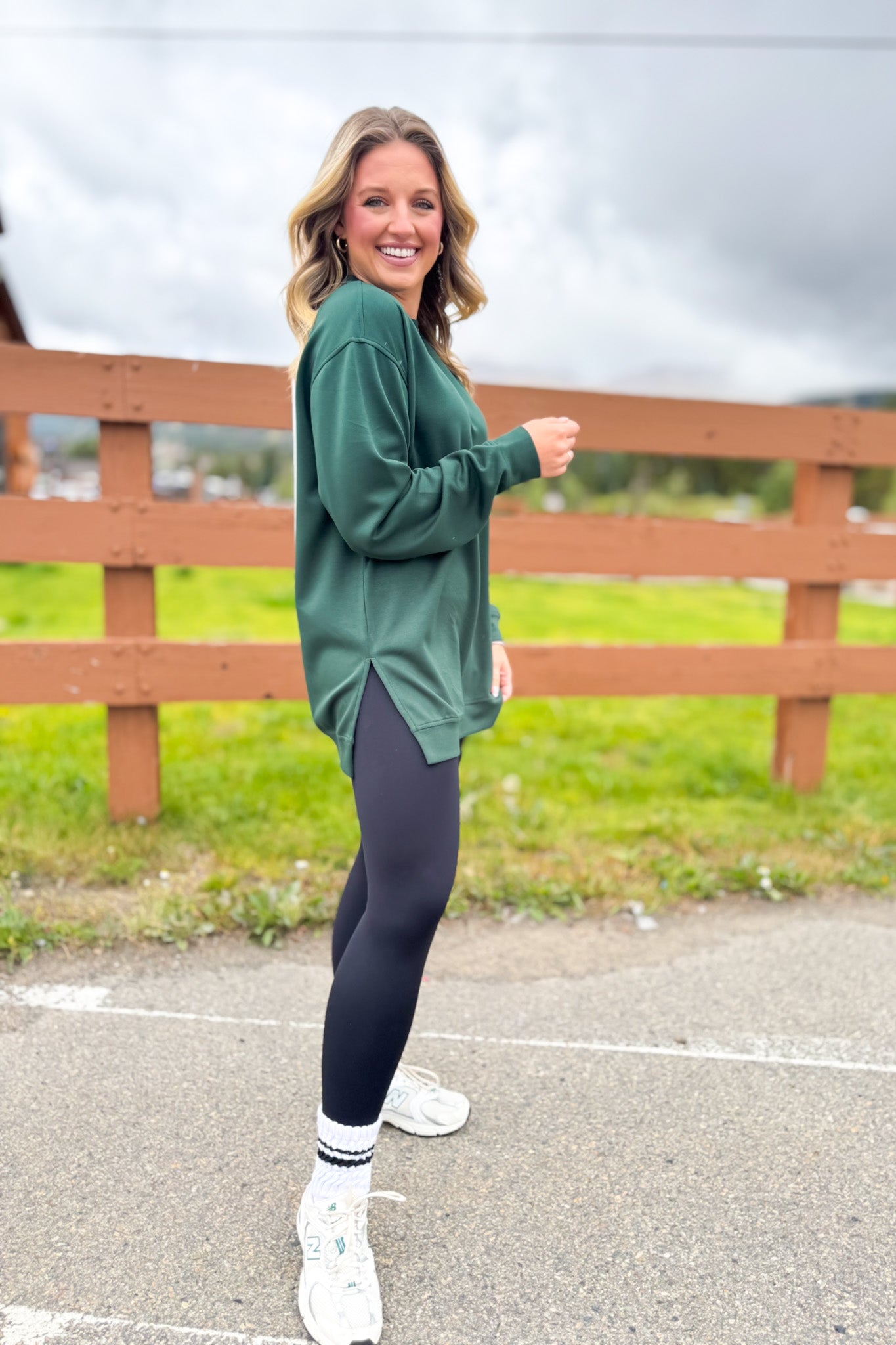 SSYS Lilly Air Sweatshirt In Hunter