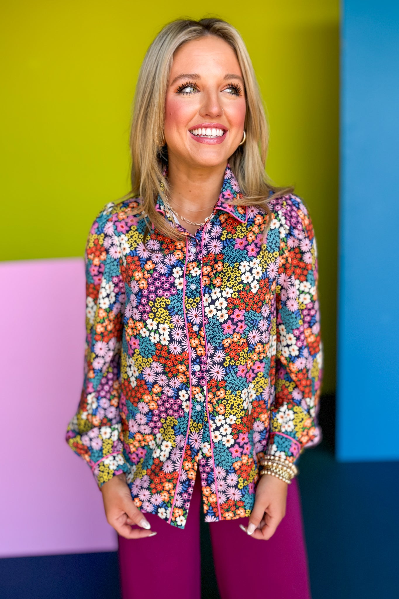 SSYS The Becca Contrast Piping Button Down Top In Floral, ssys fall collection, ssys fall, fall style, fall outfit, must have fall, elevated fall, mom style, office style, office outfit, fall top, elevated top, ssys top, ssys by mallory fitzsimmons