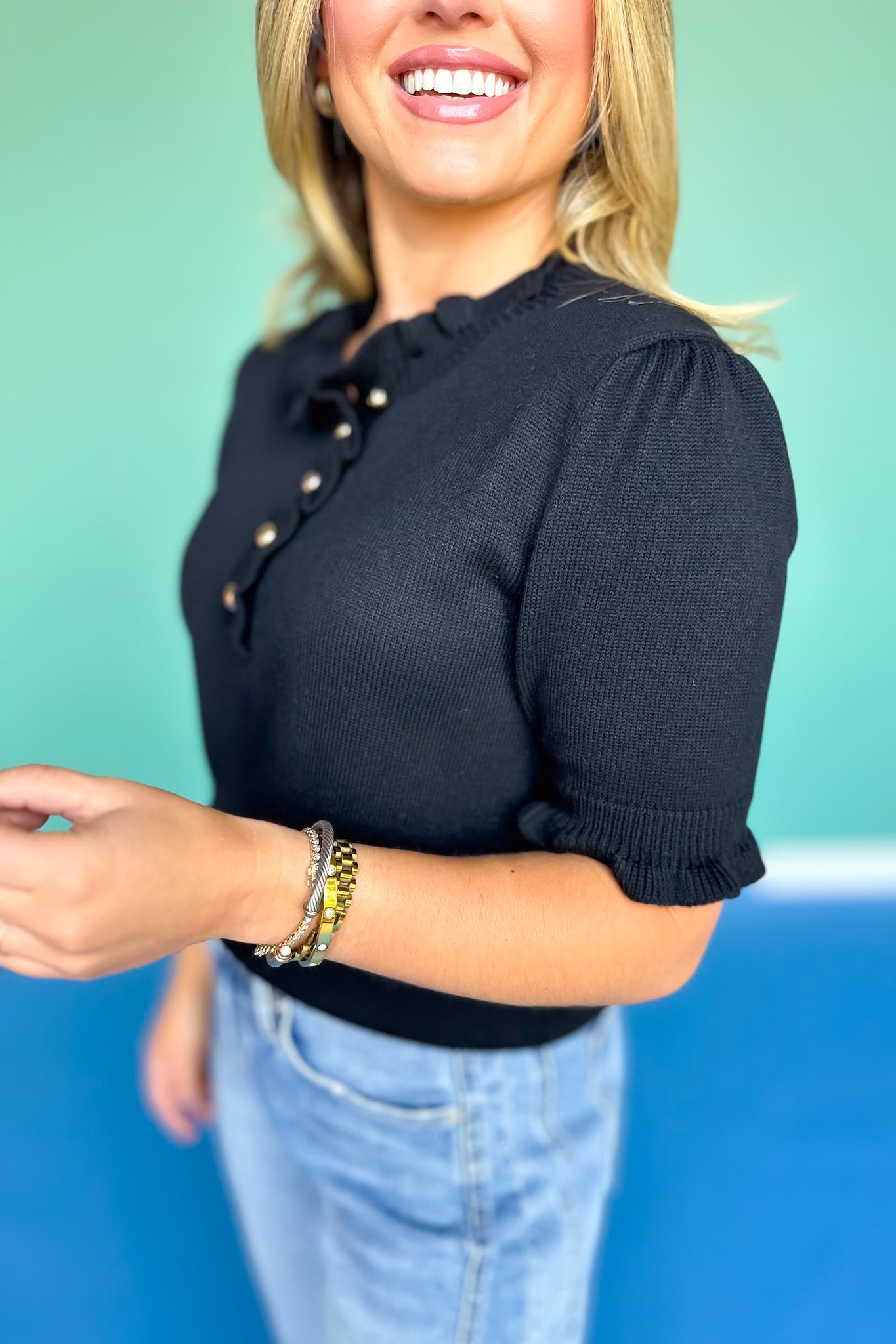 SSYS Bonnie Short Sleeve Ruffle Button Sweater In Black