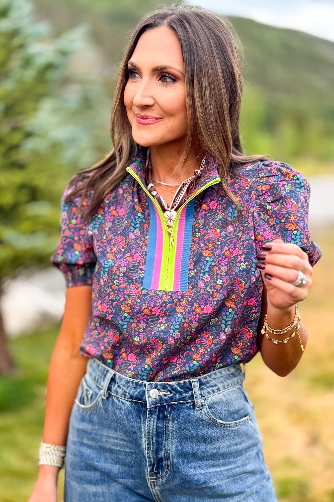 SSYS Emerson Contrast Stripe Short Sleeve Top In Magenta Blooms