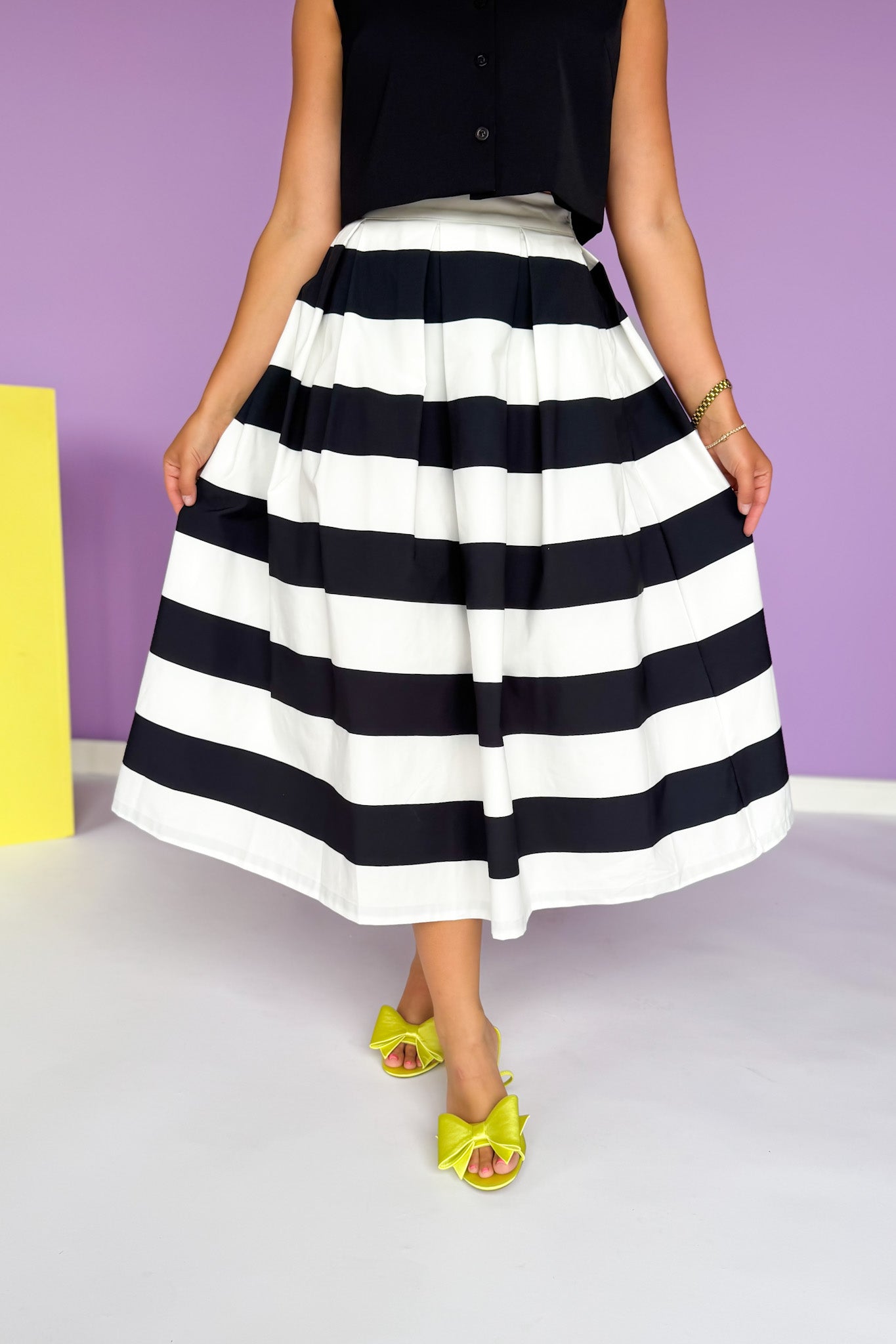 Black Stripe Pleated Side Zipper Full Midi Skirt