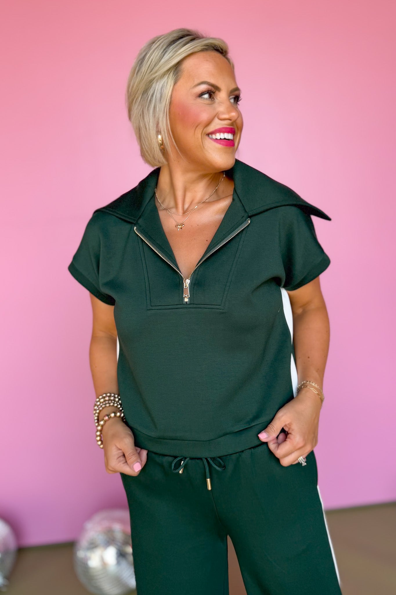 SSYS The Miller Air Side Stripe Wide Leg Pants Set In Hunter Green, Ssys the label, must have set, must have style, fall style, fall fashion, elevated style, elevated set, mom style, shop style your senses by mallory fitzsimmons, ssys by mallory fitzsimmons