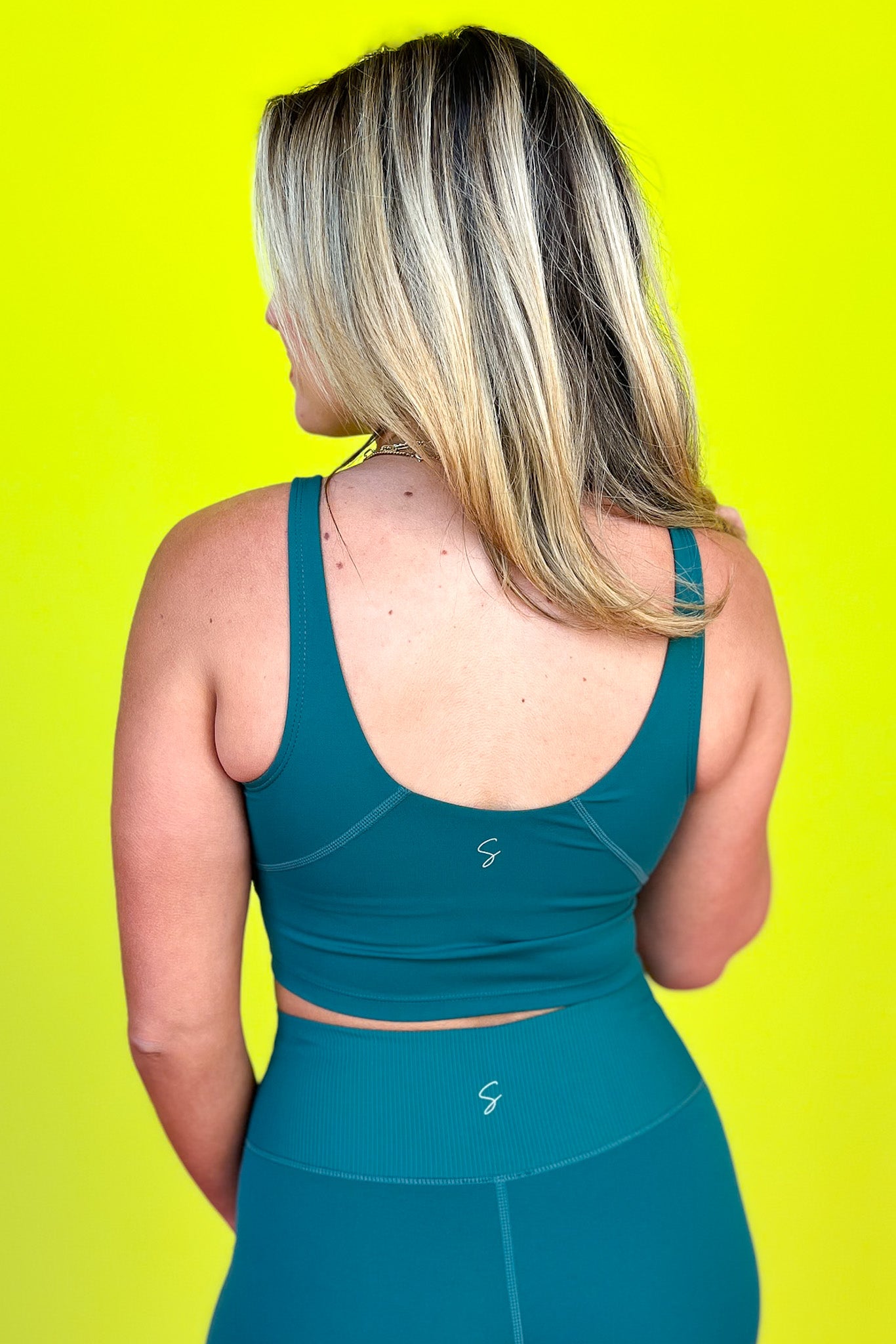 Ssys athlesiure, athleisure, elevated athleisure, signature top, must have active top , athletic top, athletic style, mom style, shop style your senses by mallory fitzsimmons, ssys by mallory fitzsimmons