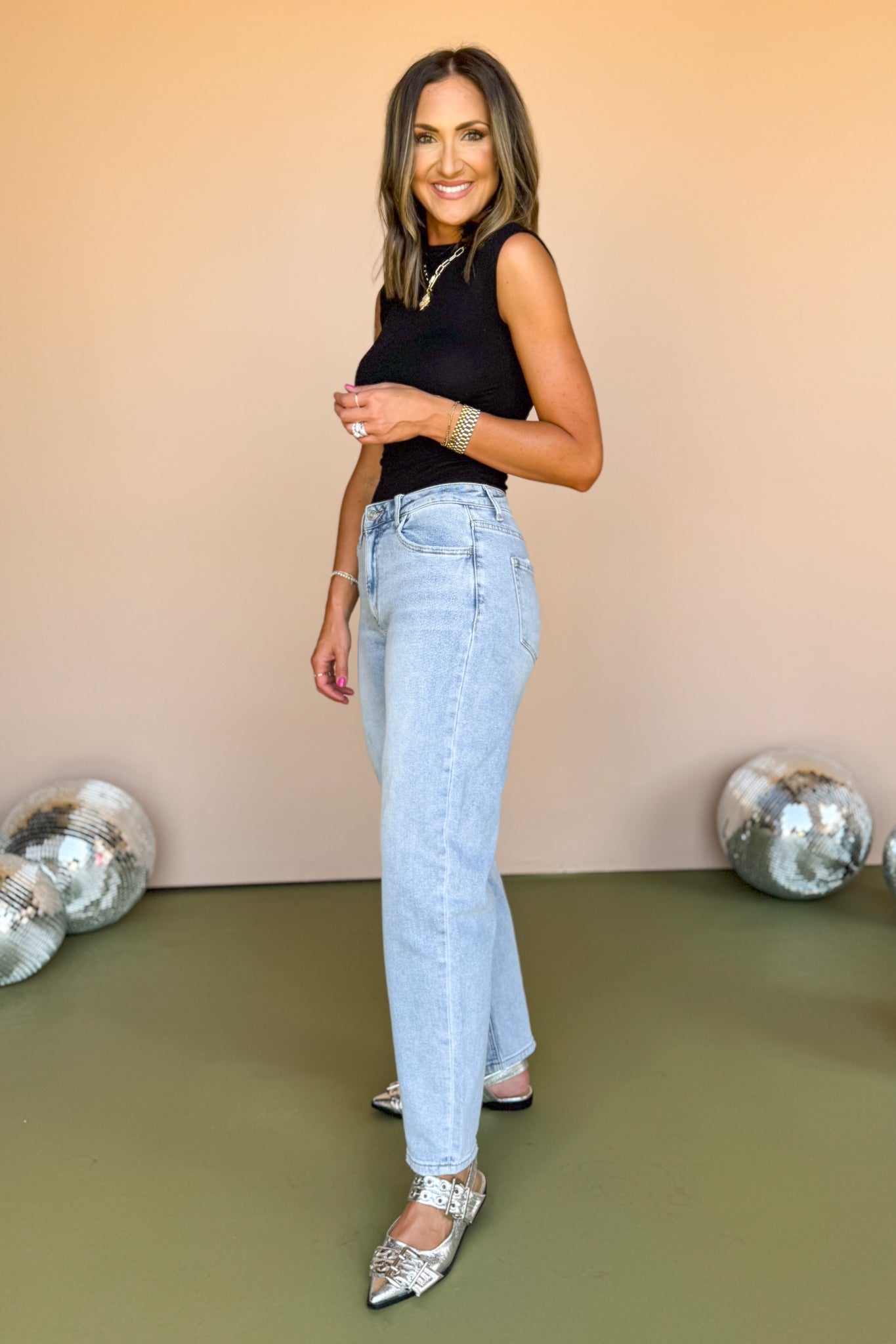 Lovervet By Vervet Super High Rise Barrel Leg Jeans, suitcase collection,  must have jeans, must have style, must have denim, fall fashion, street style, mom style, elevated comfortable, elevated style, shop style your senses by mallory fitzsimmons