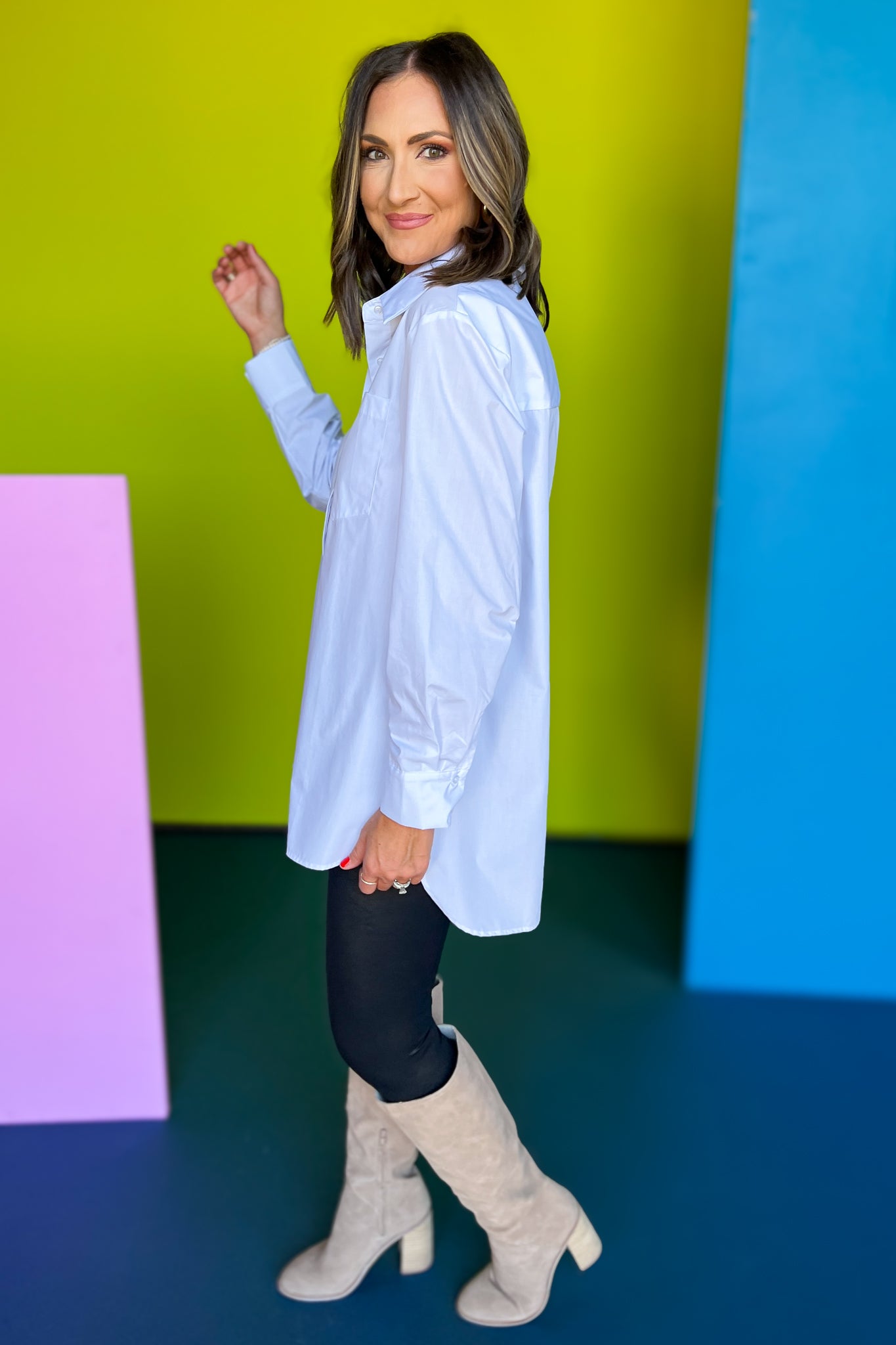 SSYS The Camden White Oversized Poplin Button Down Top, ssys fall collection, ssys fall, fall style, fall outfit, must have fall, elevated fall, mom style, office style, office outfit, fall top, elevated top, ssys top, ssys by mallory fitzsimmons
