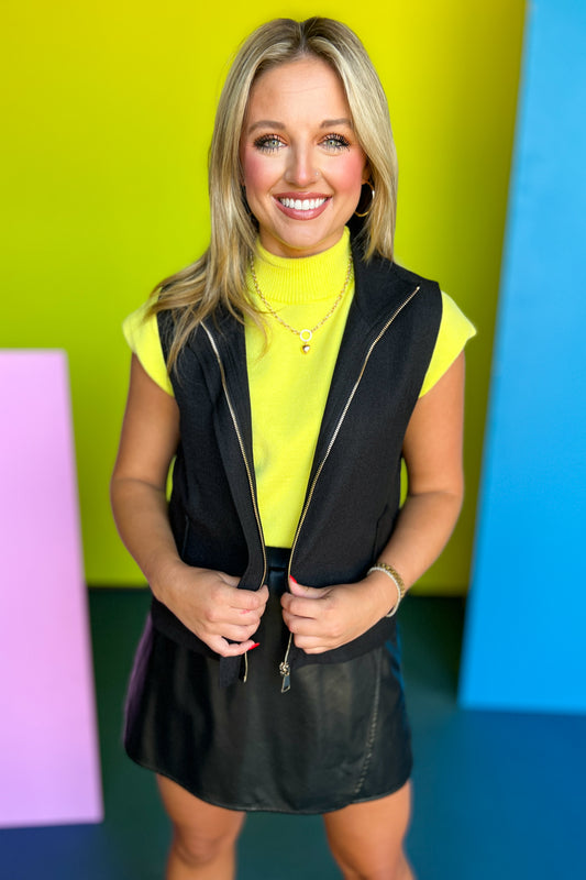 SSYS The Rory Zip Up Vest In Black, ssys fall collection, ssys fall, fall style, fall outfit, must have fall, elevated fall, mom style, office style, office outfit, fall vest, elevated vest, ssys vest, ssys by mallory fitzsimmons