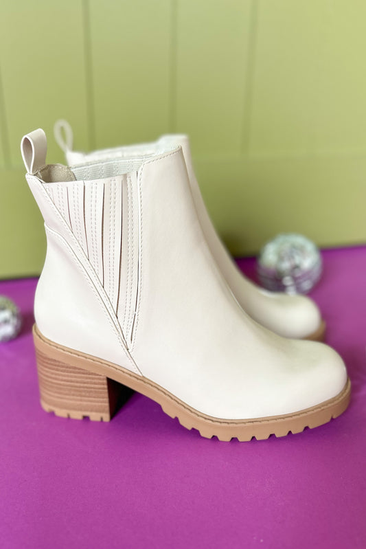 Cream Chunky Block Heel Pull On Ankle Booties, shoes, booties, must have booties, fall shoes, fall boots, elevated boots, ssys by mallory fitzsimmons