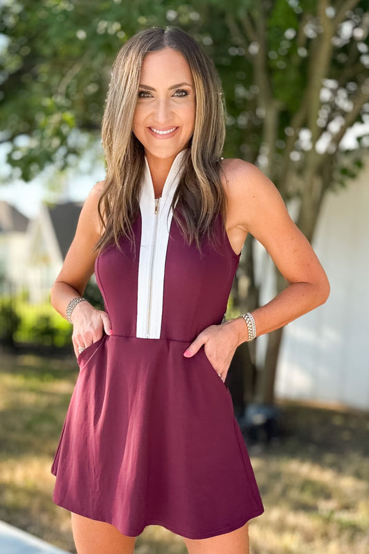 SSYS Contrast Half Zip Active Dress In Maroon