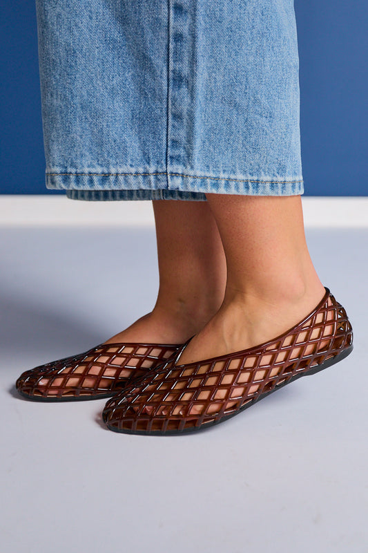 Brown Cutout Jelly Flats