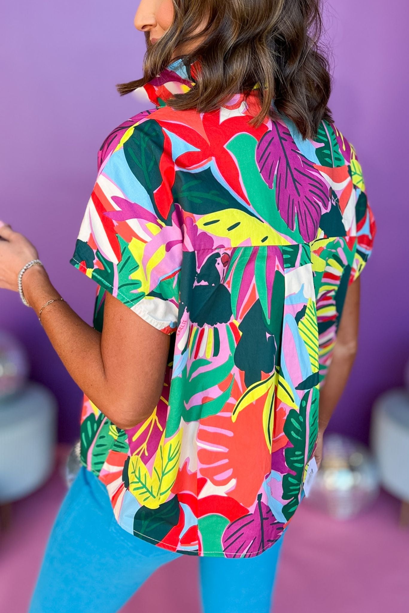 Karlie Green Multi Tropical Print Poplin Collared V Neck Short Sleeve Top, printed top, tropical top, must have top, must have style, summer style, spring fashion, elevated style, elevated top, mom style, shop style your senses by mallory fitzsimmons, ssys by mallory fitzsimmons  Edit alt text