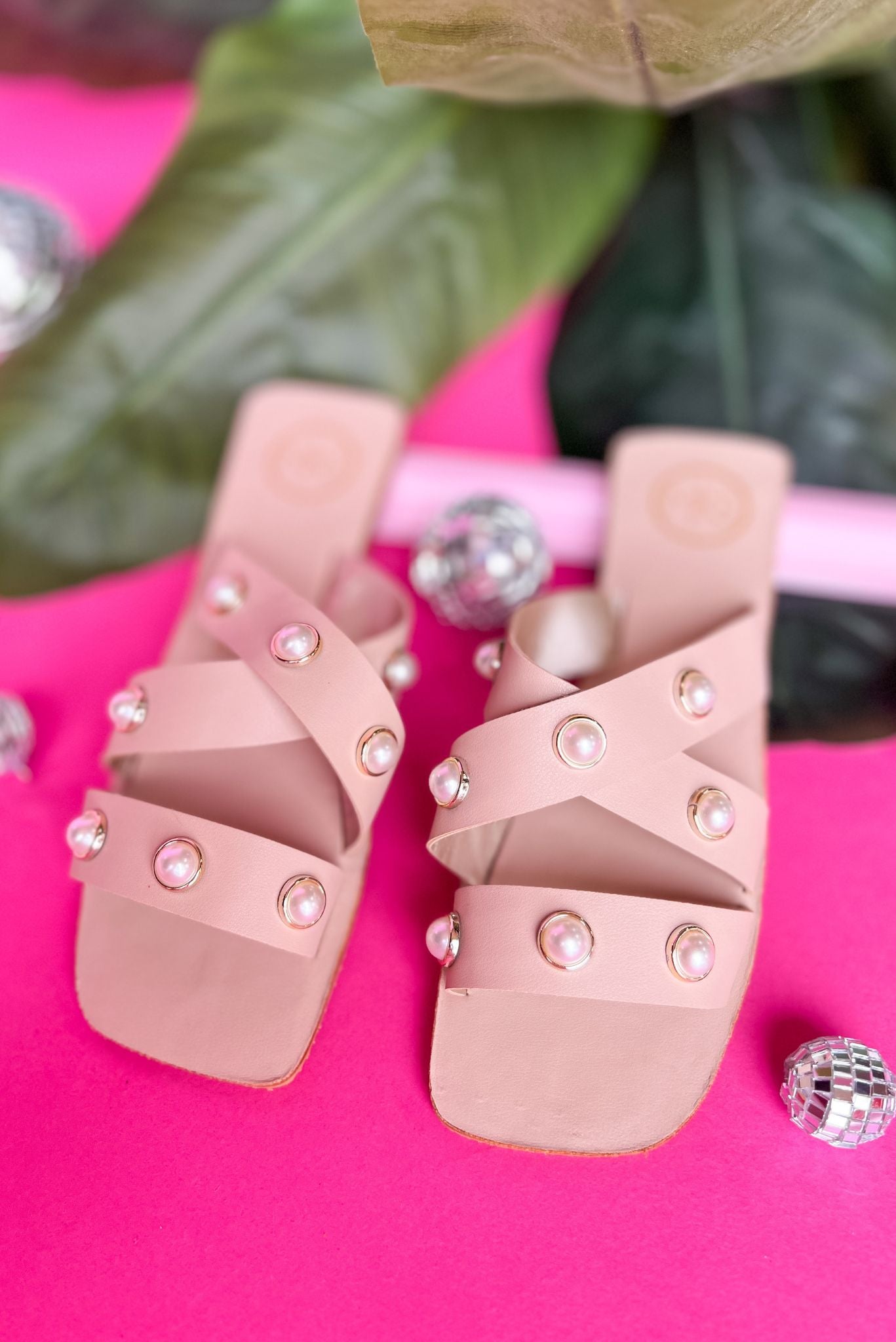 nude pearl detail crossband slide sandals, summer shoe, date night, workwear, everyday shoe, neutral, mom style, shop style your senses by mallory fitzsimmons