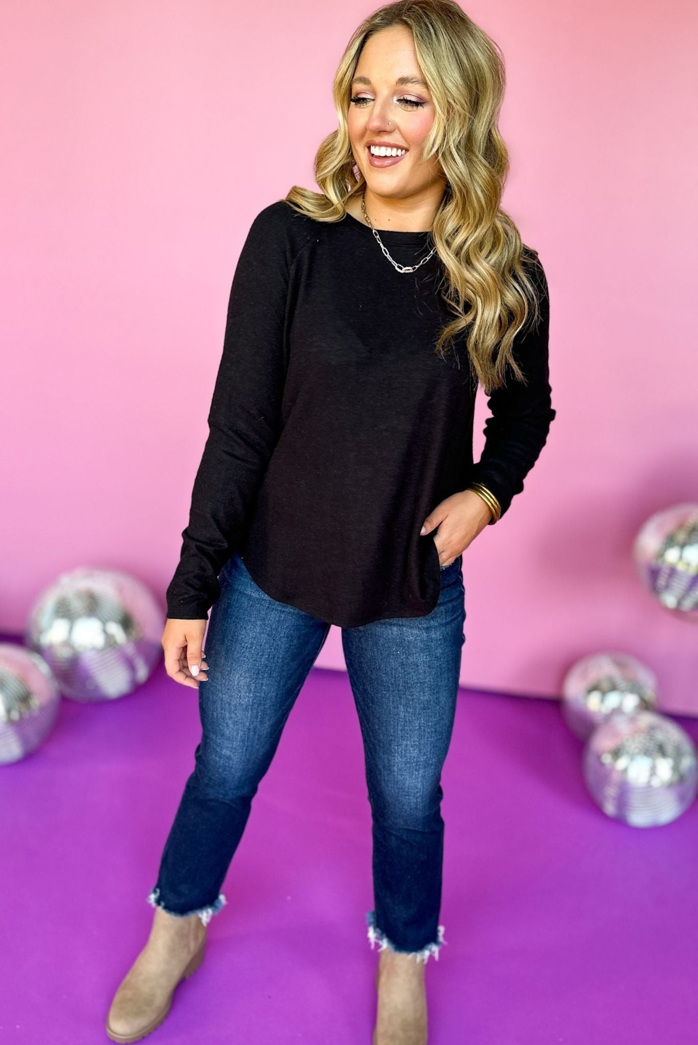 Black Raglan Long Sleeve Top, must have top, must have style, must have fall, fall collection, fall fashion, elevated style, elevated top, mom style, fall style, shop style your senses by mallory fitzsimmons