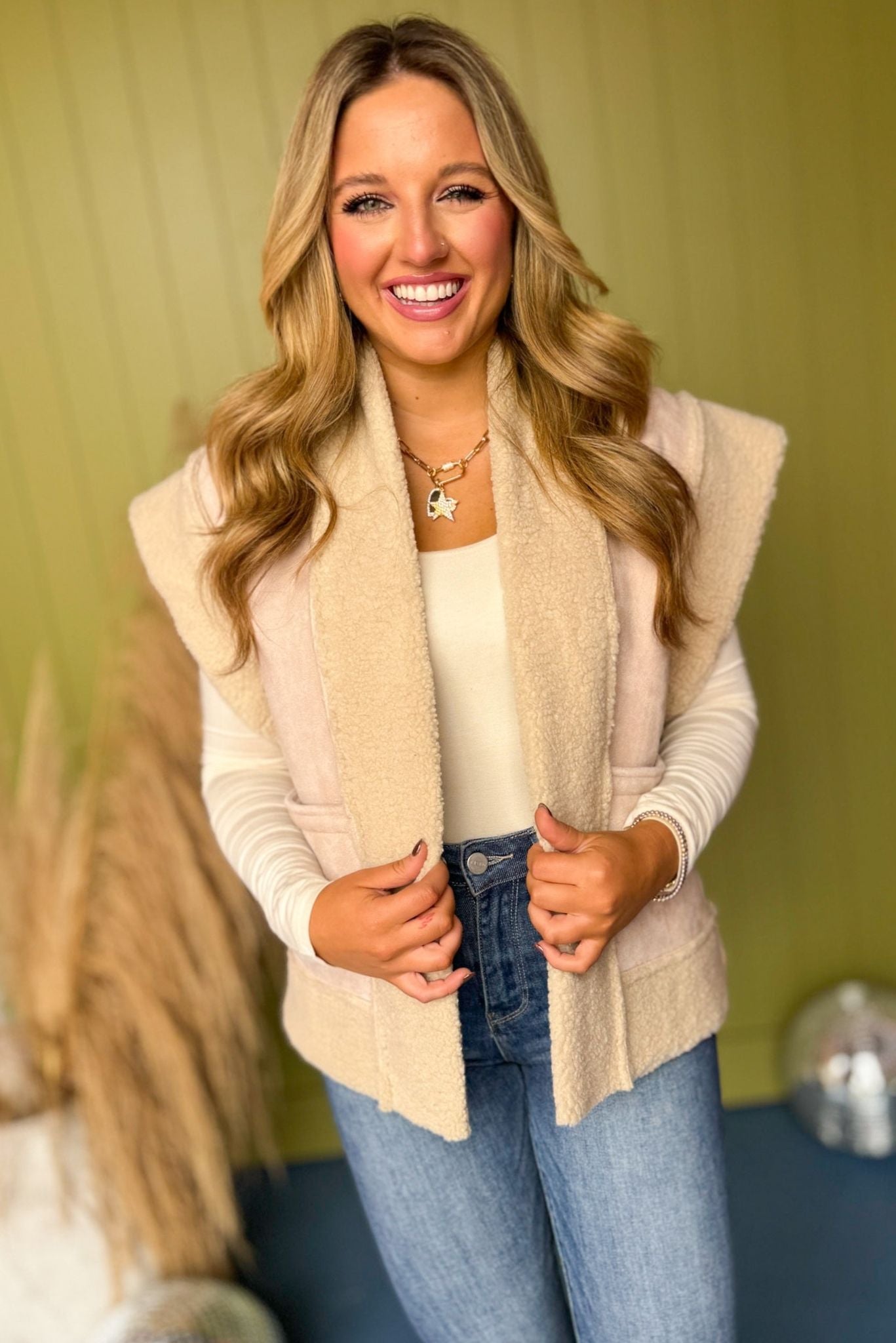 Beige Faux Suede Sherpa Lined Pocket Detail Vest, must have vest, must have style, elevated style, elevated vest, fall style, fall fashion, fall vest, puffer vest, mom style, shop style your senses by mallory fitzsimmons