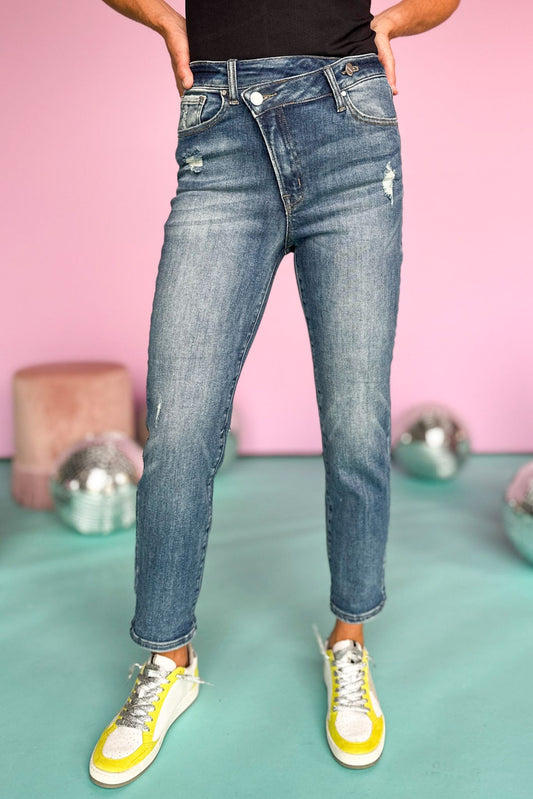 Risen Medium Wash Crossover High Rise Tapered Jeans, crossover, medium wash, casual look, high rise, shop style your senses by mallory fitzsimmons