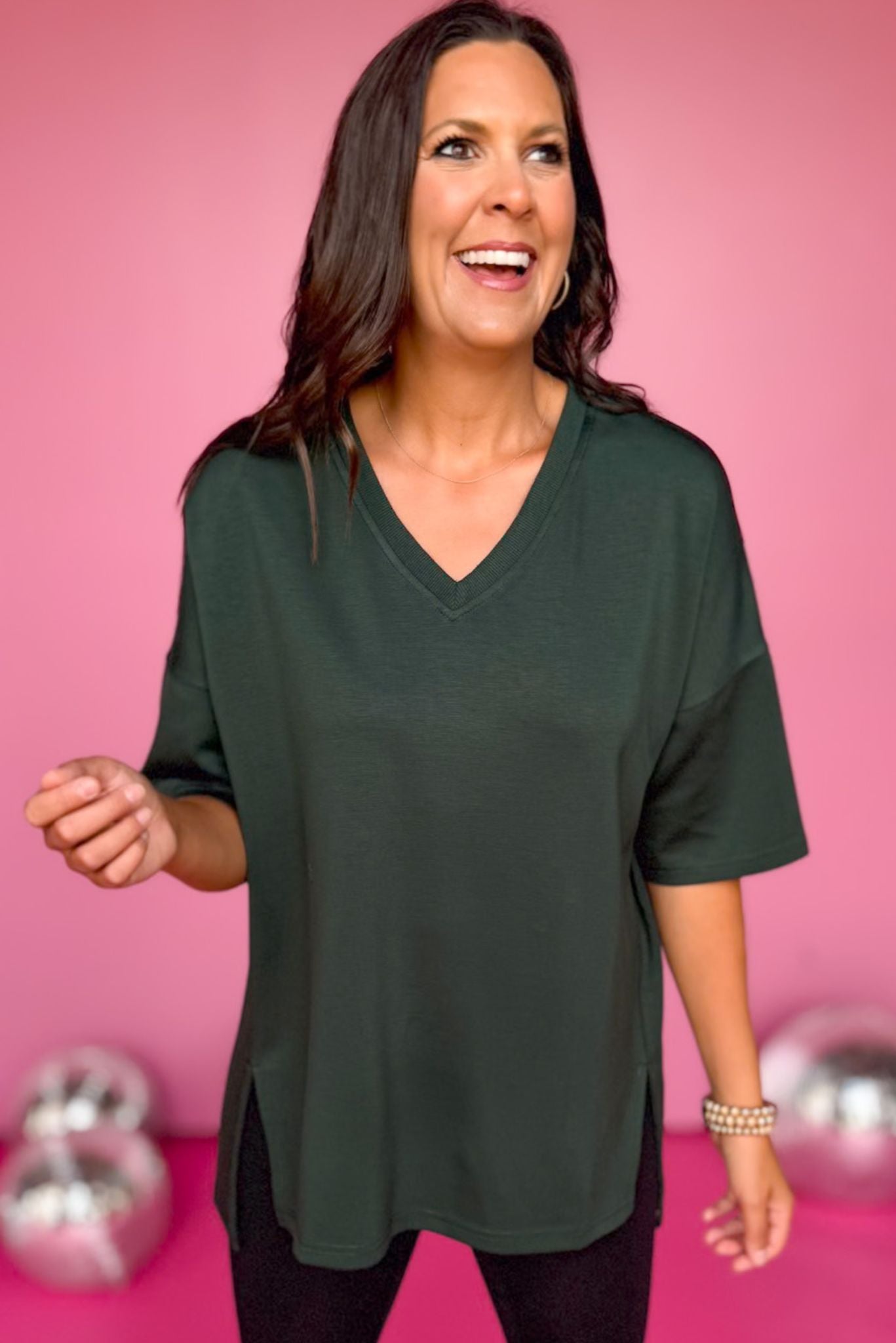 SSYS Signature Hunter Green V Neck Lightweight Air Tent Top, top, signature top, v neck top, lightweight top, tent top, hunter green top, hunter green signature top, hunter green v neck top, hunter green lightweight top, hunter green tent top, must have top, elevated top, elevated style, Shop Style Your Senses by Mallory Fitzsimmons, SSYS by Mallory Fitzsimmons