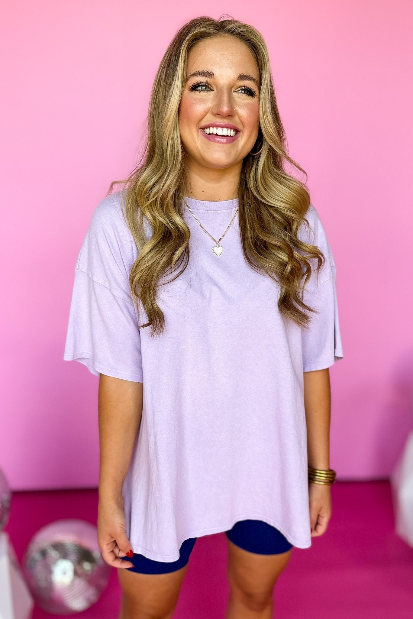 Lavender Boyfriend T-Shirt, relaxed style, boyfriend fit, elevated style, shop style your senses by mallory fitzsimmons