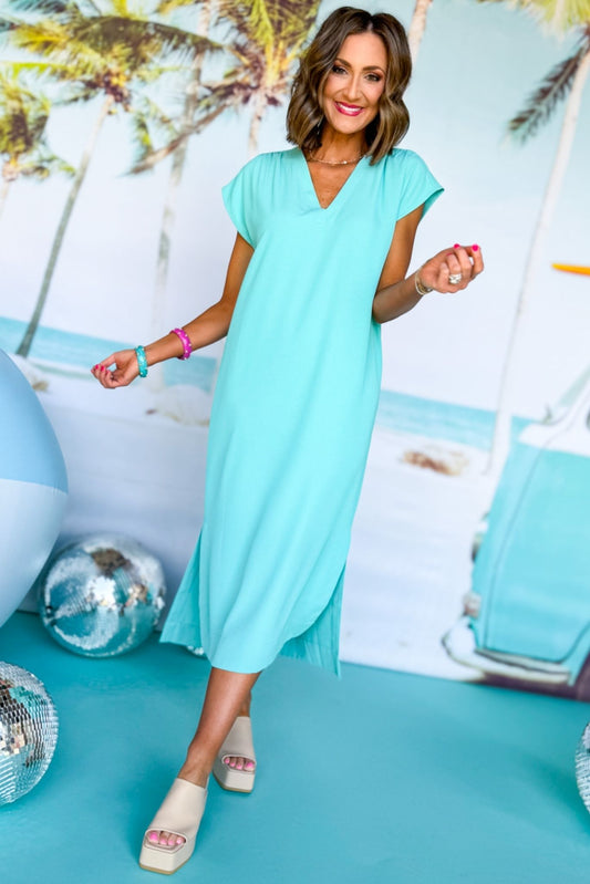  SSYS The Iris Maxi Dress In Aqua Blue, ssys the label, spring break top, spring break style, spring fashion affordable fashion, elevated style, bright style, bright dress, mom style, shop style your senses by mallory fitzsimmons, ssys by mallory fitzsimmons