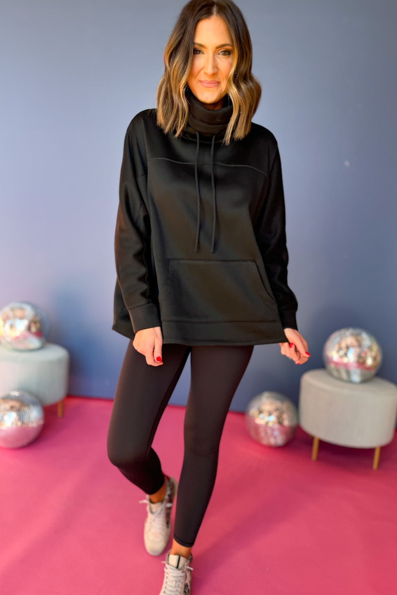 SSYS The Laura Pullover In Black, must have pullover, must have style, elevated style, elevated pullover, winter style, winter pullover, fleece lined top, fleece lined pullover, mom style, shop style your senses by mallory fitzsimmons