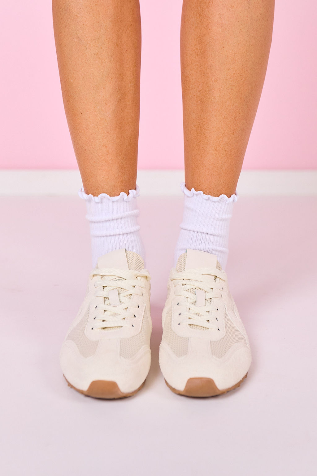 SSYS White Ruffle Ankle Socks