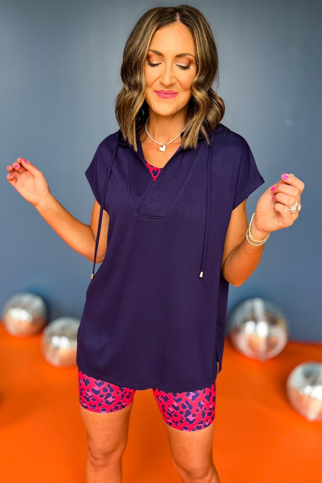 SSYS V Neck Hooded Lightweight Air Tent Top In Navy, Ssys athlesiure, Spring athleisure, athleisure, elevated athleisure, signature top, must have air top , athletic air top, athletic style, mom style, shop style your senses by mallory fitzsimmons, ssys by mallory fitzsimmons