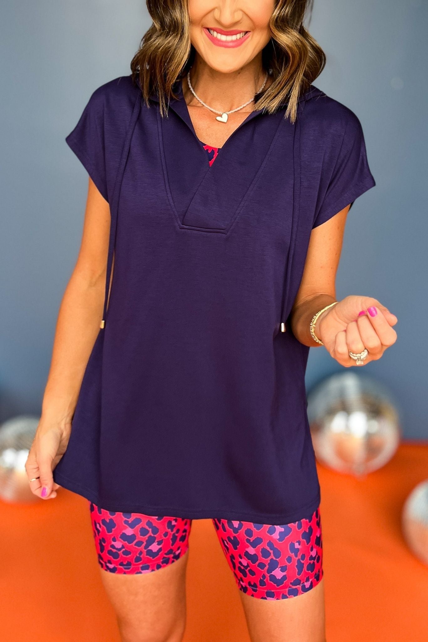 SSYS V Neck Hooded Lightweight Air Tent Top In Navy, Ssys athlesiure, Spring athleisure, athleisure, elevated athleisure, signature top, must have air top , athletic air top, athletic style, mom style, shop style your senses by mallory fitzsimmons, ssys by mallory fitzsimmons