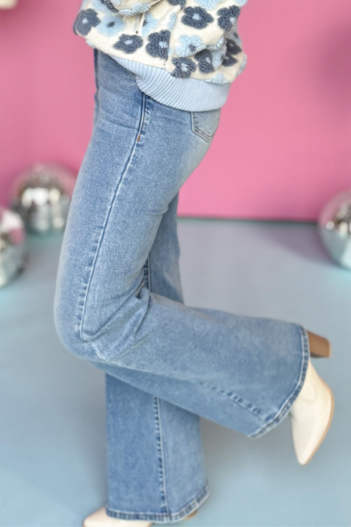Blue Medium Wash High Rise Wide Leg Jeans, must have jeans, must have denim, must have pants, elevated jeans, elevated denim, mom style, spring style, shop style your senses by mallory fitzsimmons