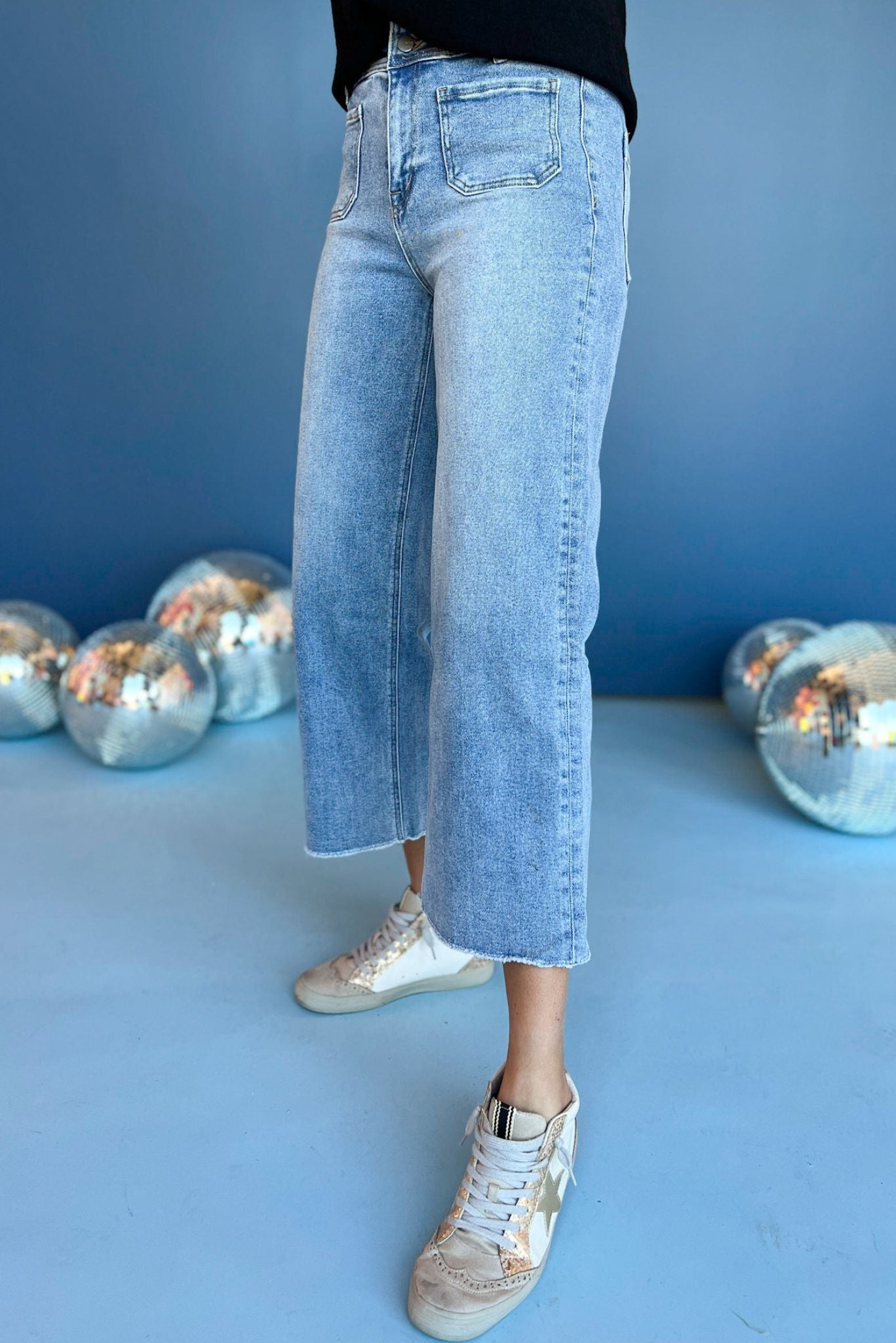 Mica Light Washed Cropped Wide Leg Pocket Detail Jeans, must have pants, must have style, must have comfortable style, fall fashion, fall style, street style, mom style, elevated comfortable, elevated loungewear, elevated style, must have denim, shop style your senses by mallory fitzsimmons