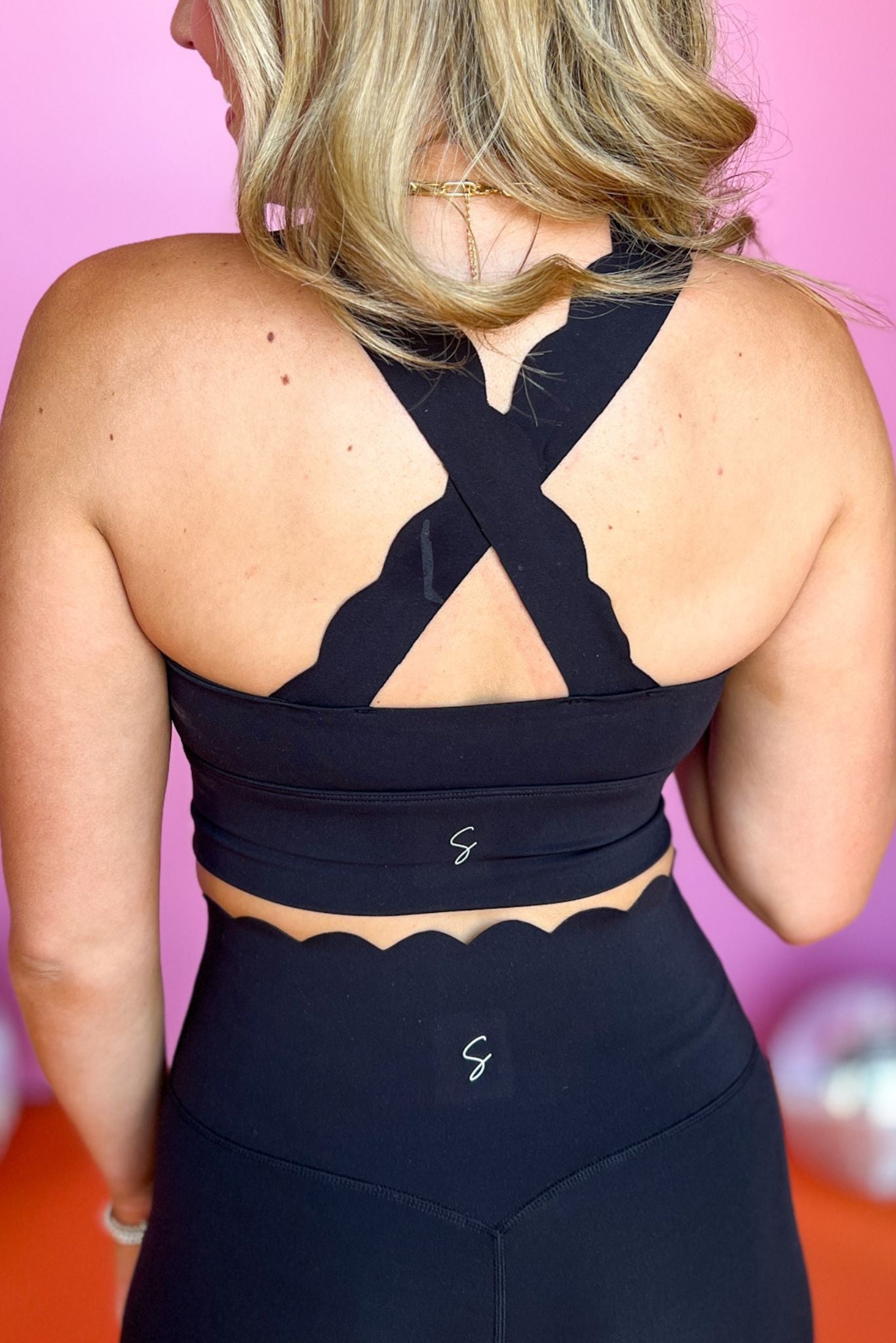 SSYS Black Scallop Longline Sports Bra Version 2, Ssys athlesiure, Spring athleisure, athleisure, elevated athleisure, signature sports bra, must have sports bra , athletic sports bra, athletic style, mom style, shop style your senses by mallory fitzsimmons, ssys by mallory fitzsimmons