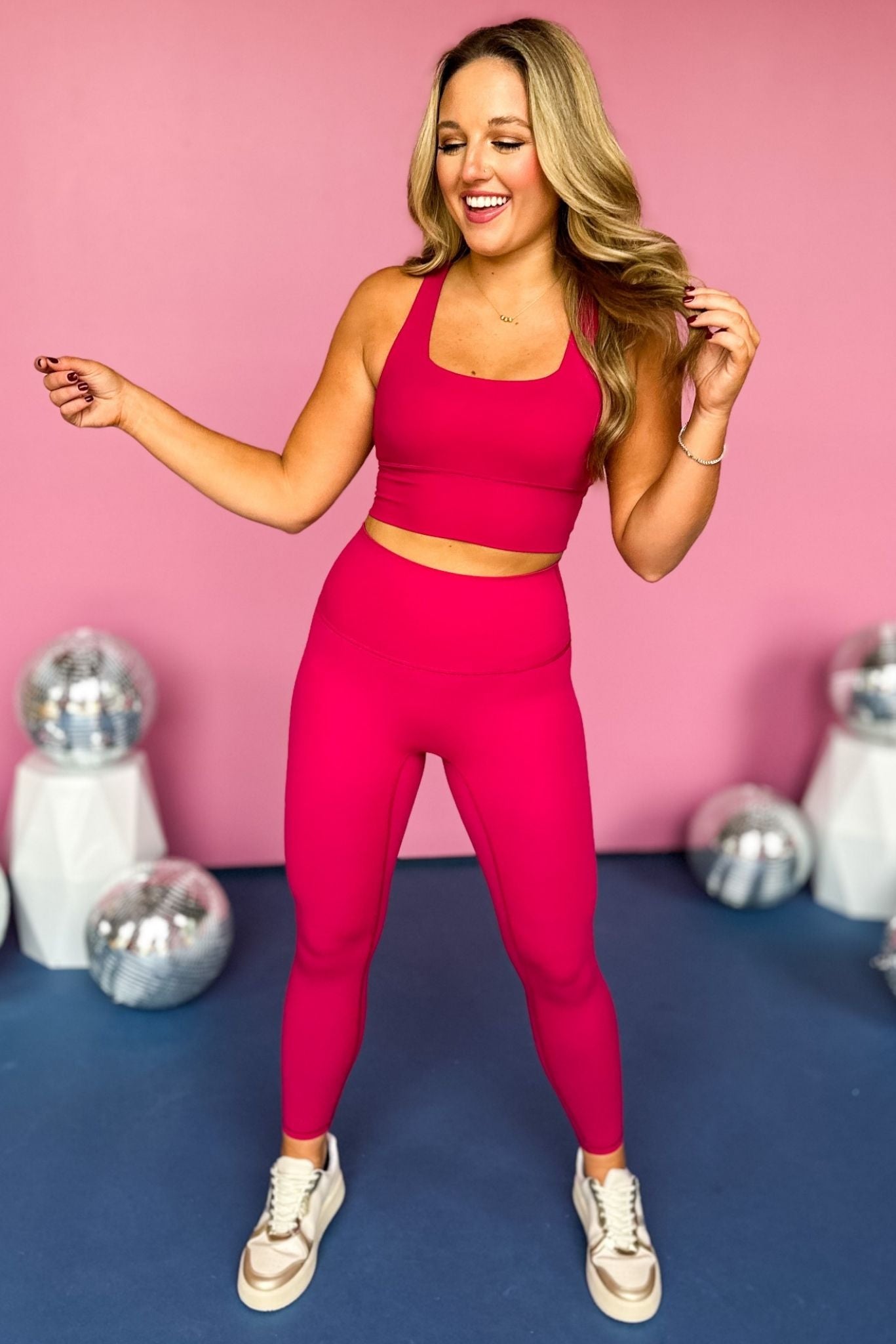 SSYS Magenta High Waist Seamless Butter Leggings, must have leggings, must have athleisure, elevated style, elevated athleisure, mom style, active style, active wear, fall athleisure, fall style, comfortable style, elevated comfort, shop style your senses by mallory fitzsimmons