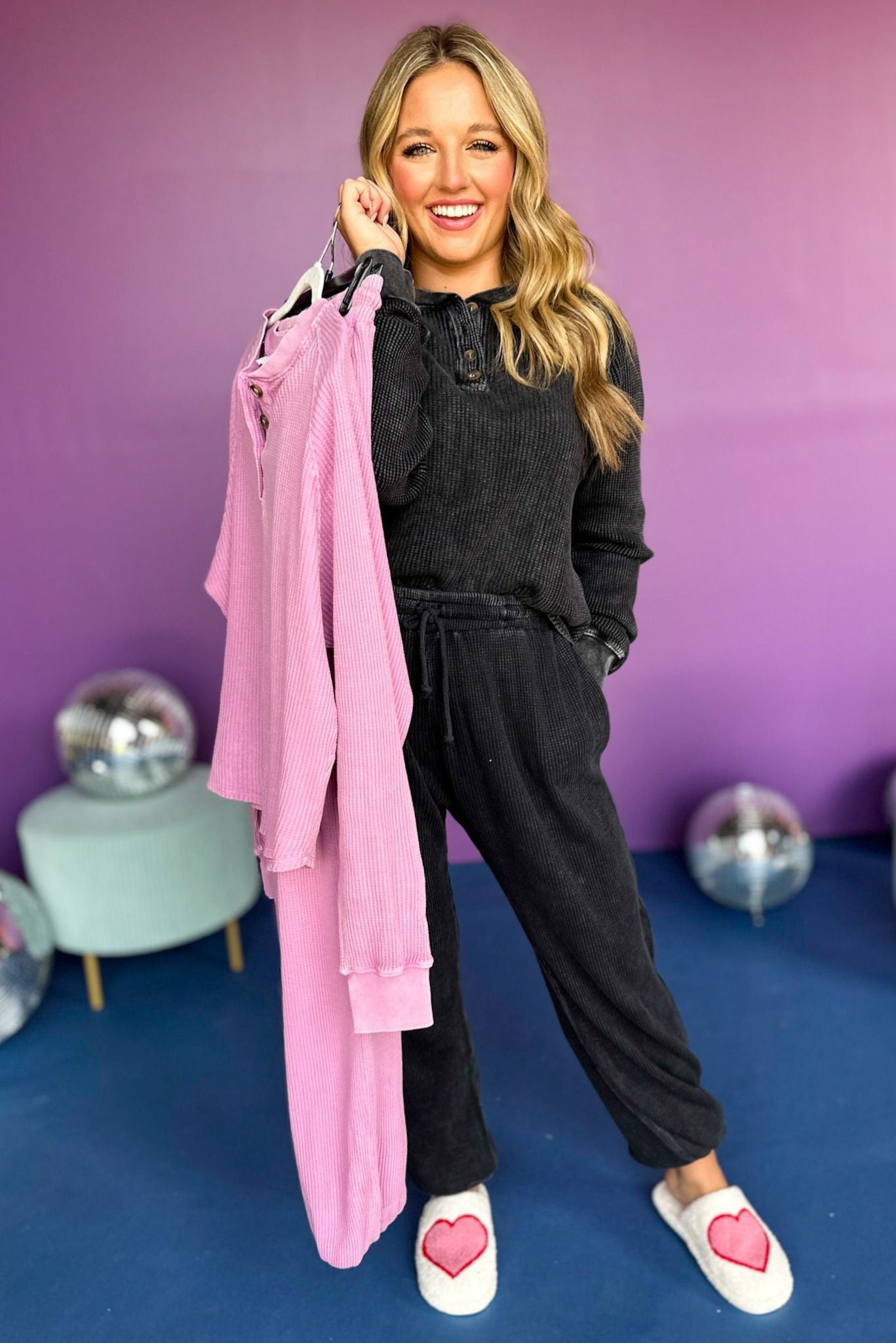 Black Elastic Waistband Ribbed Pants, must have pants, must have style, must have comfortable style, fall fashion, fall style, street style, mom style, elevated comfortable, elevated loungewear, elevated style, shop style your senses by mallory fitzsimmons