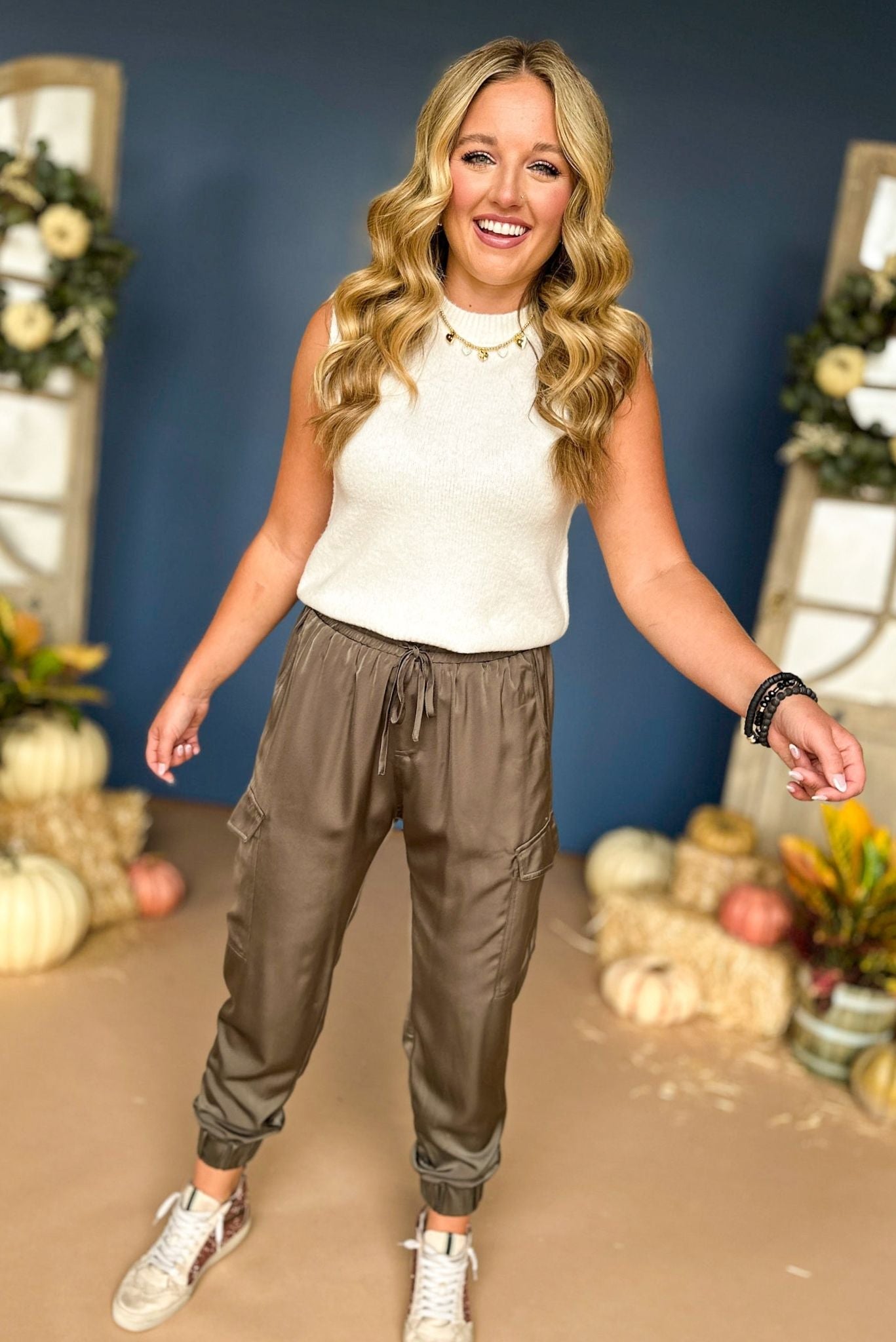 Green Satin Jogger Pants, must have pants, must have style, street style, fall style, fall fashion, fall pants, elevated style, elevated pants, mom style, shop style your senses by mallory fitzsimmons