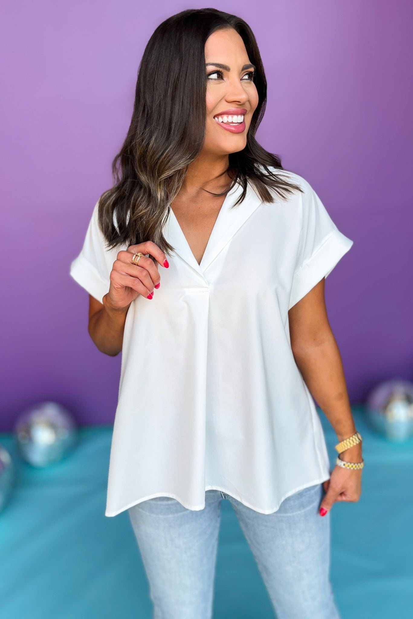 Off White Collared V Neck Short Sleeve Back Pleat Detail Top, pleated back top, must have top, must have style, summer style, spring fashion, elevated style, elevated top, mom style, shop style your senses by mallory fitzsimmons, ssys by mallory fitzsimmons  Edit alt text