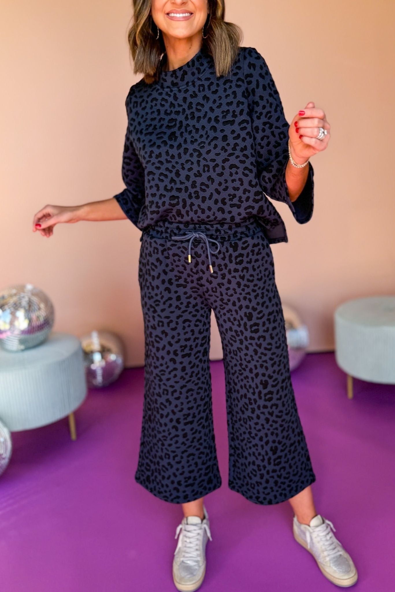 SSYS The Parker Set In Navy Animal Print, ssys the label, must have set, must have style, elevated set, matching set, elevated style, elevated comfy, comfortable fashion, travel set, mom style, travel style, shop style your senses by mallory fitzsimmons