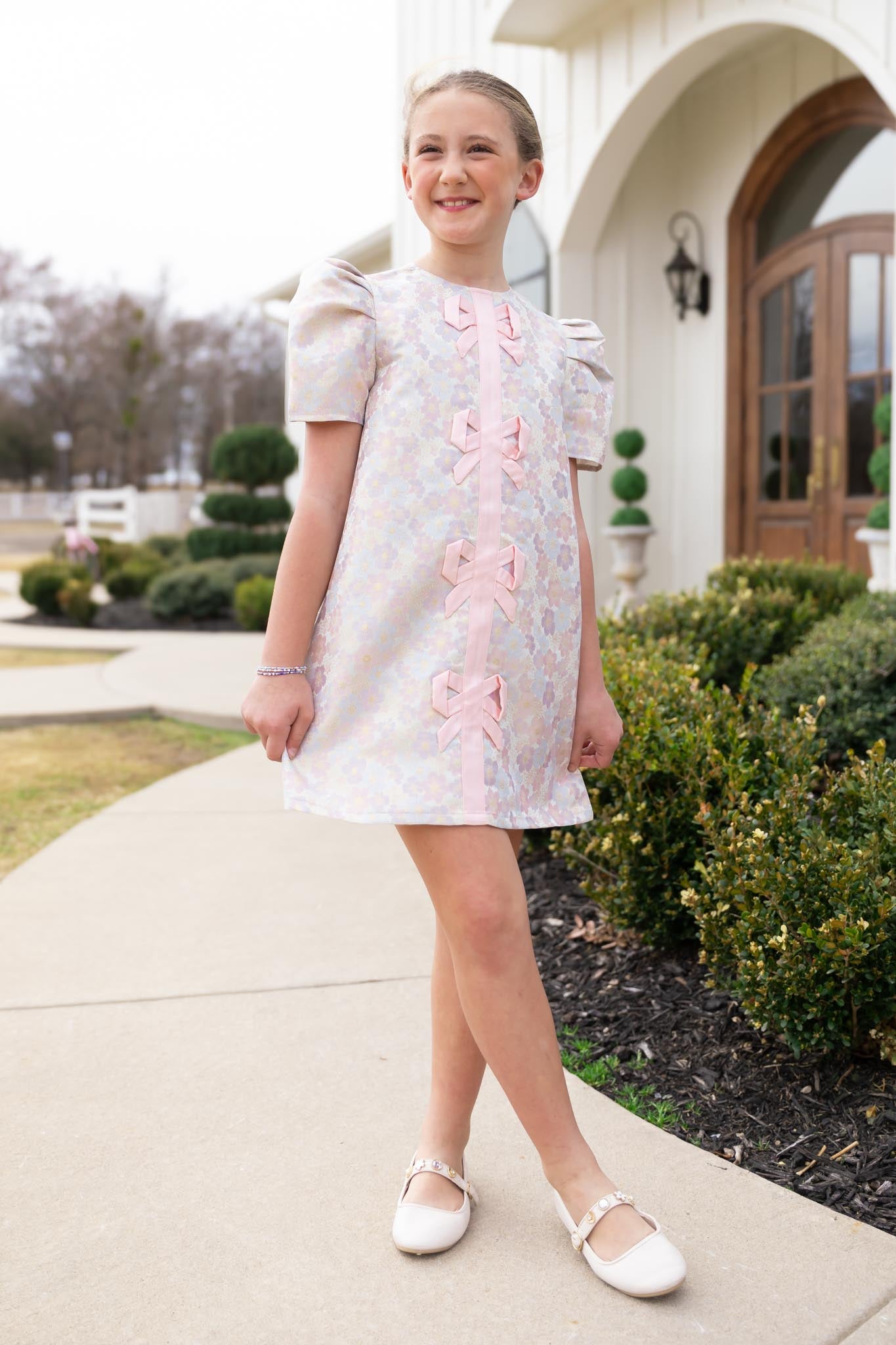 SSYS Kids Everly Satin Bow Trim Puff Sleeve Shift Dress In Pink Brocade