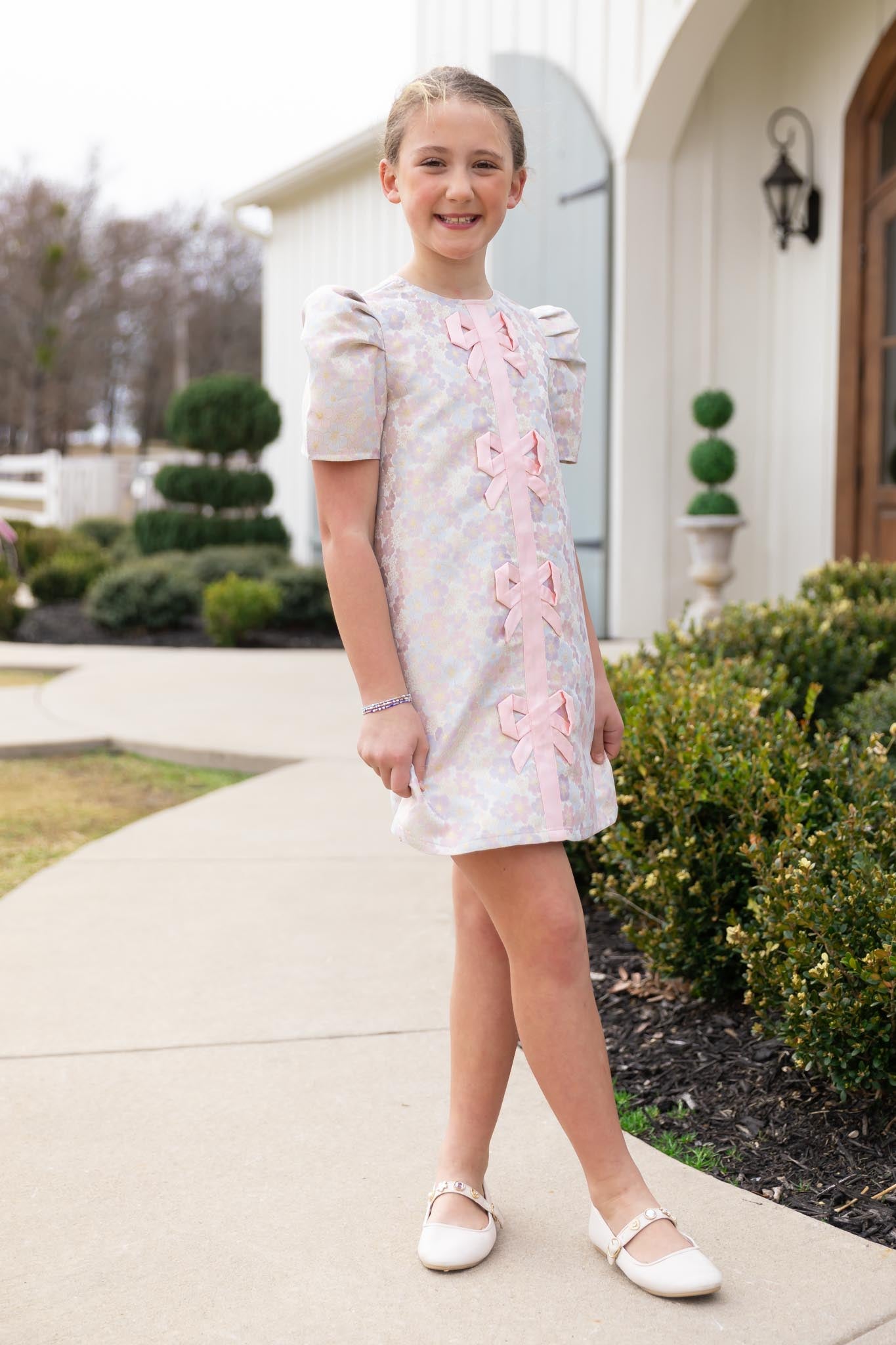 SSYS Kids Everly Satin Bow Trim Puff Sleeve Shift Dress In Pink Brocade