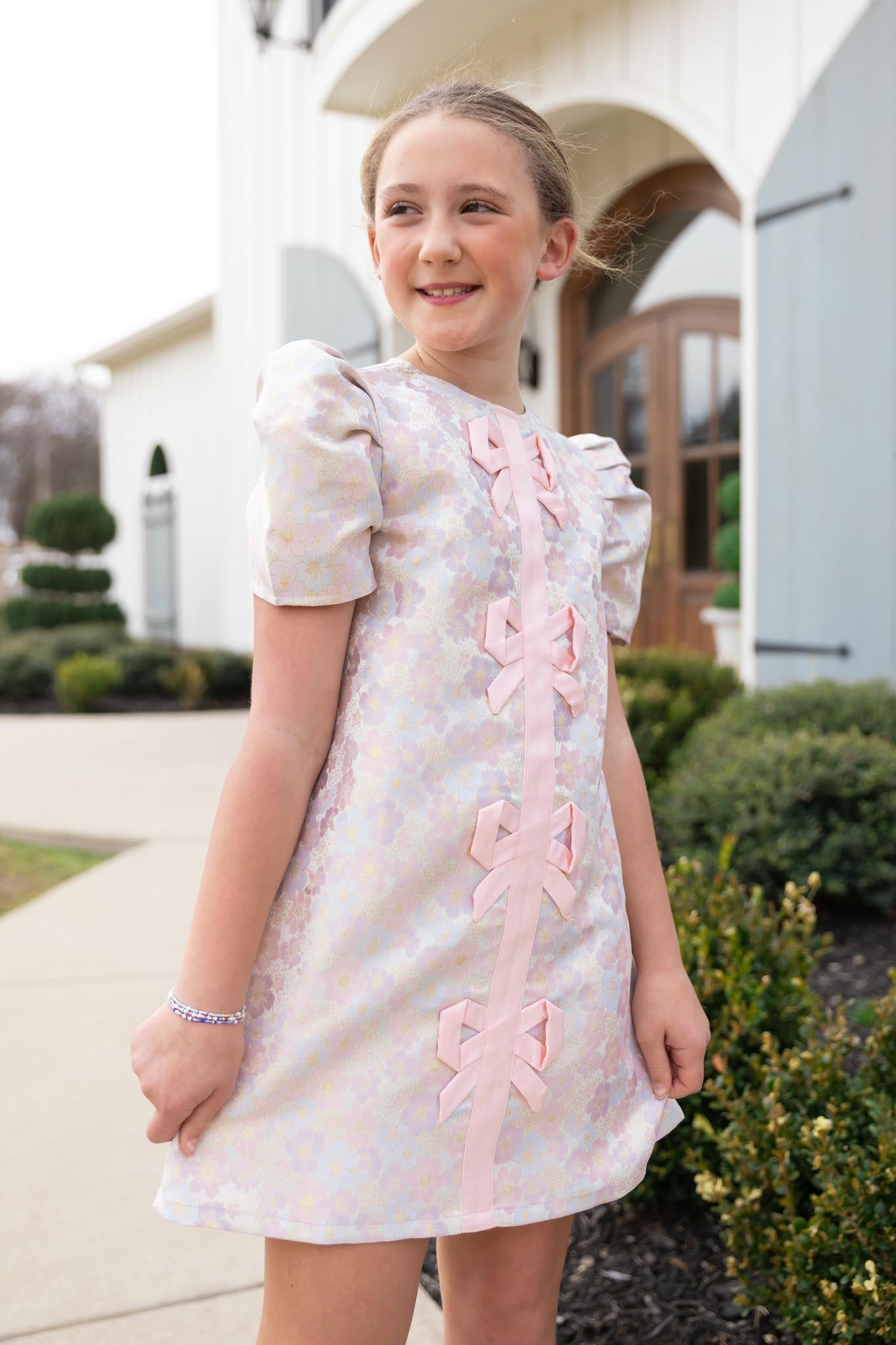 SSYS Kids Everly Satin Bow Trim Puff Sleeve Shift Dress In Pink Brocade