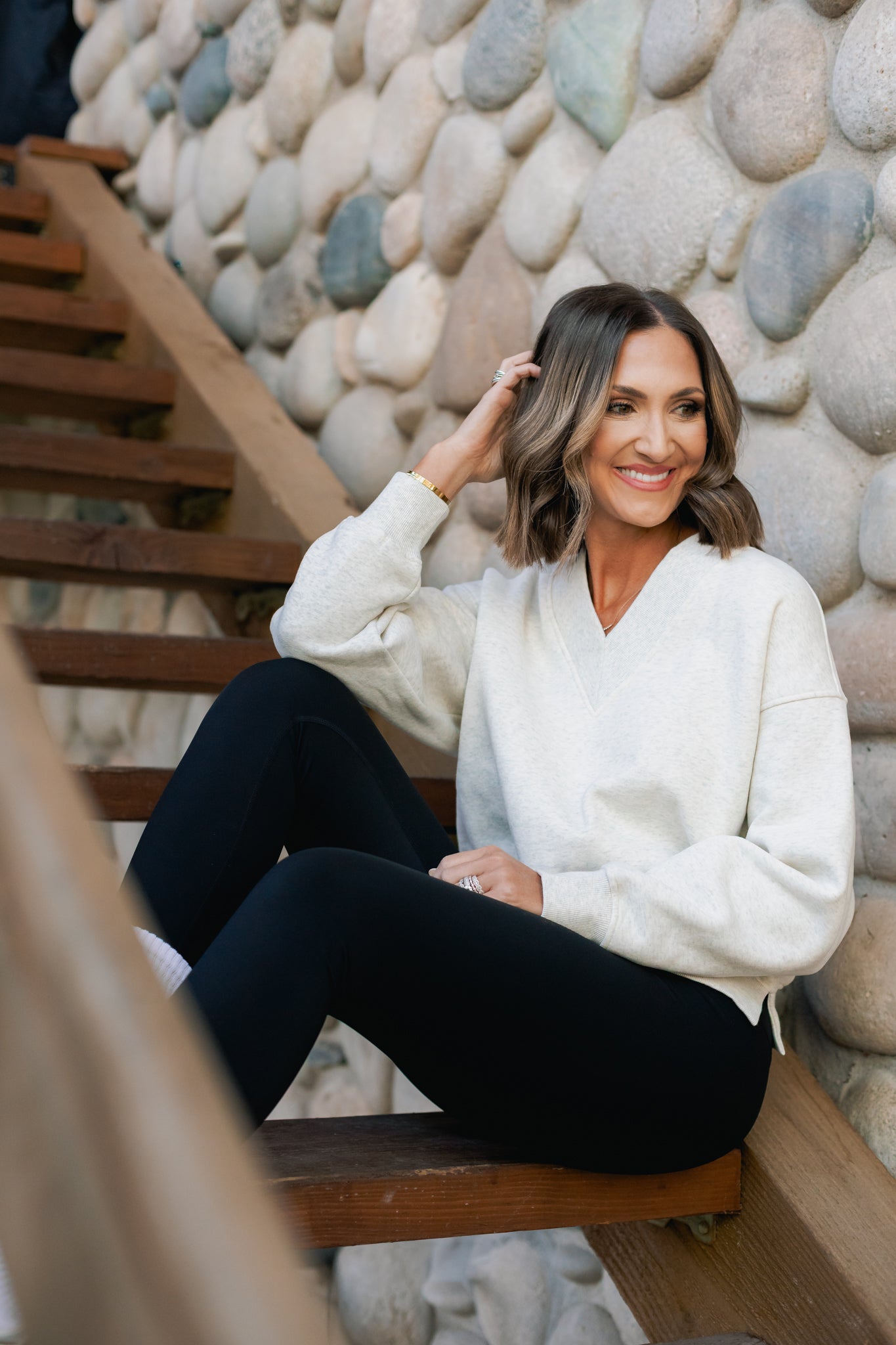 SSYS Lara V Neck Fleece Lined Cropped Sweatshirt In Heather Gray