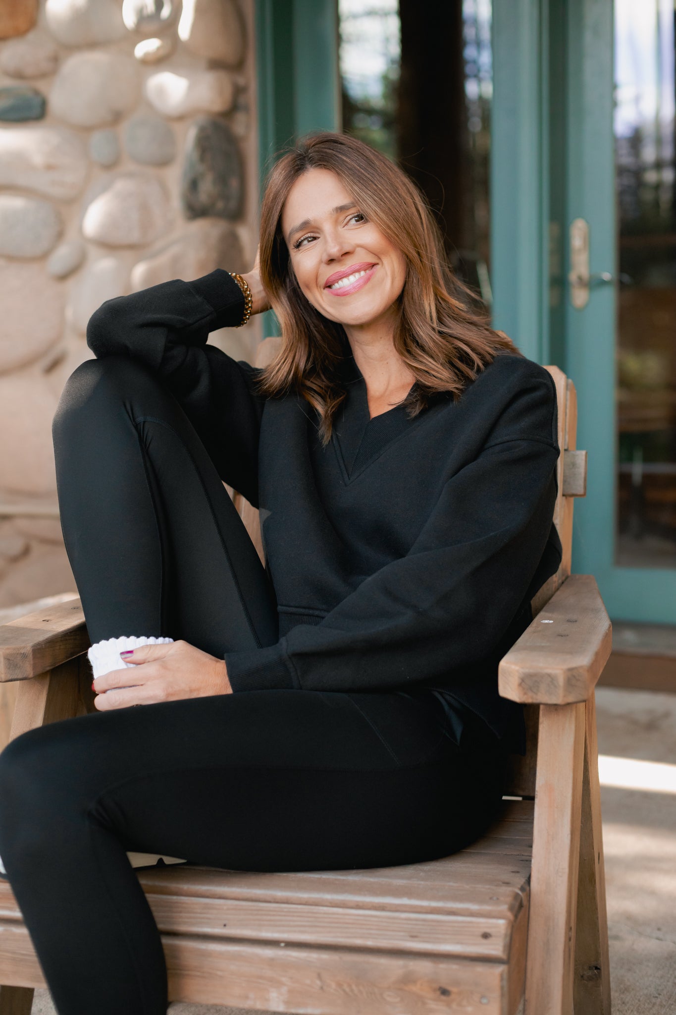 SSYS Lara V Neck Fleece Lined Cropped Sweatshirt In Black